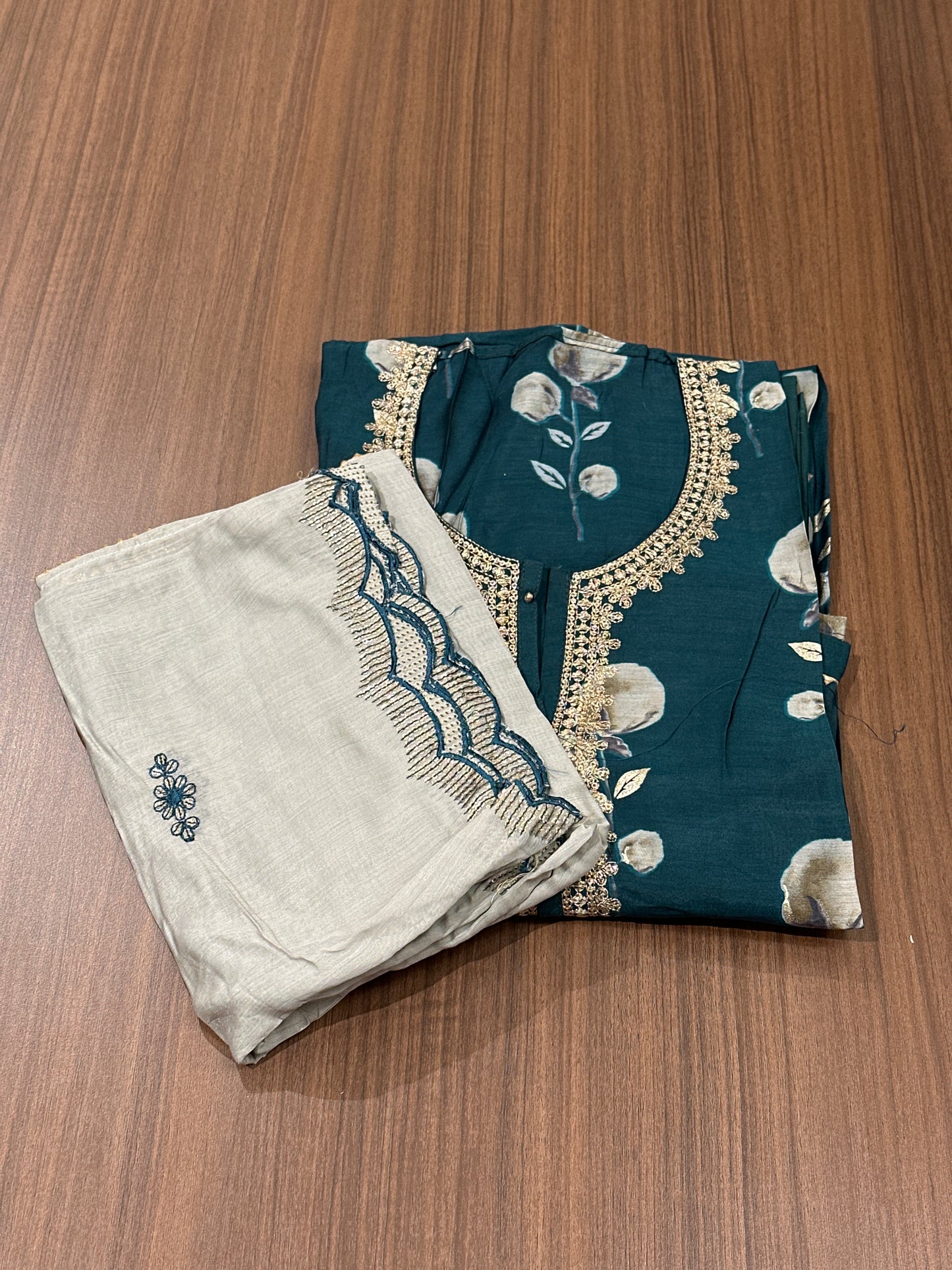 OFFER SALES UNSTITCHED SALWAR SUITS -  IHA 33721