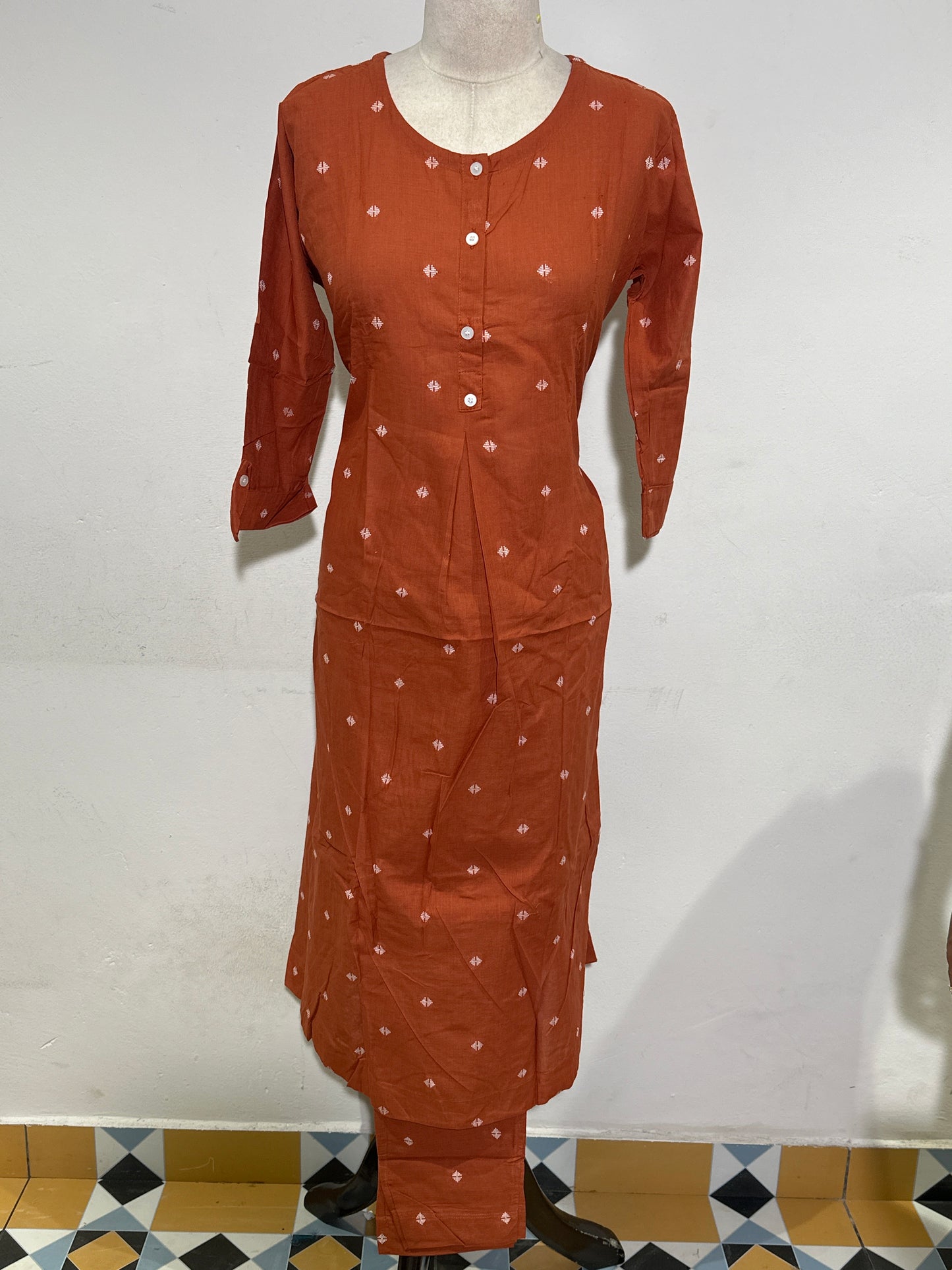 OFFER SALES TOP AND BOTTOM  -  IHA 34262