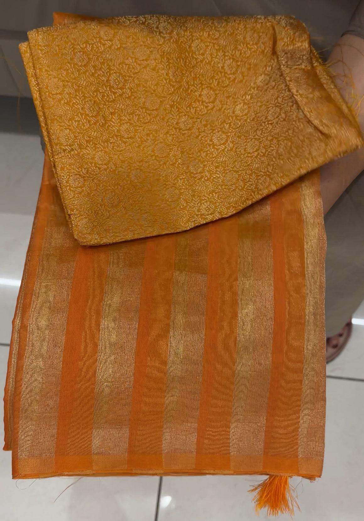 BUDGET BUY BANARASI SAREES - IHA 27015