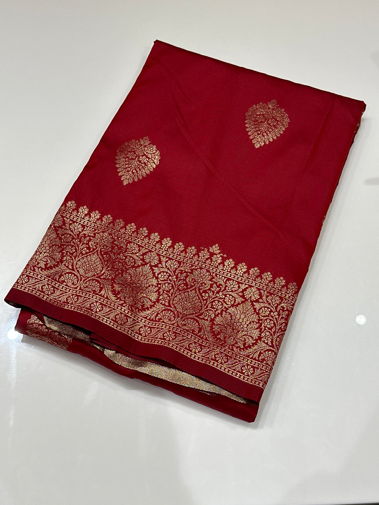 OFFER SALES SAREES - IHA 27137