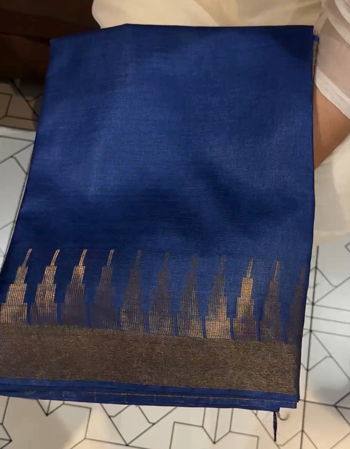 HANDLOOM TUSSUR SILK SAREES - IHA 31571