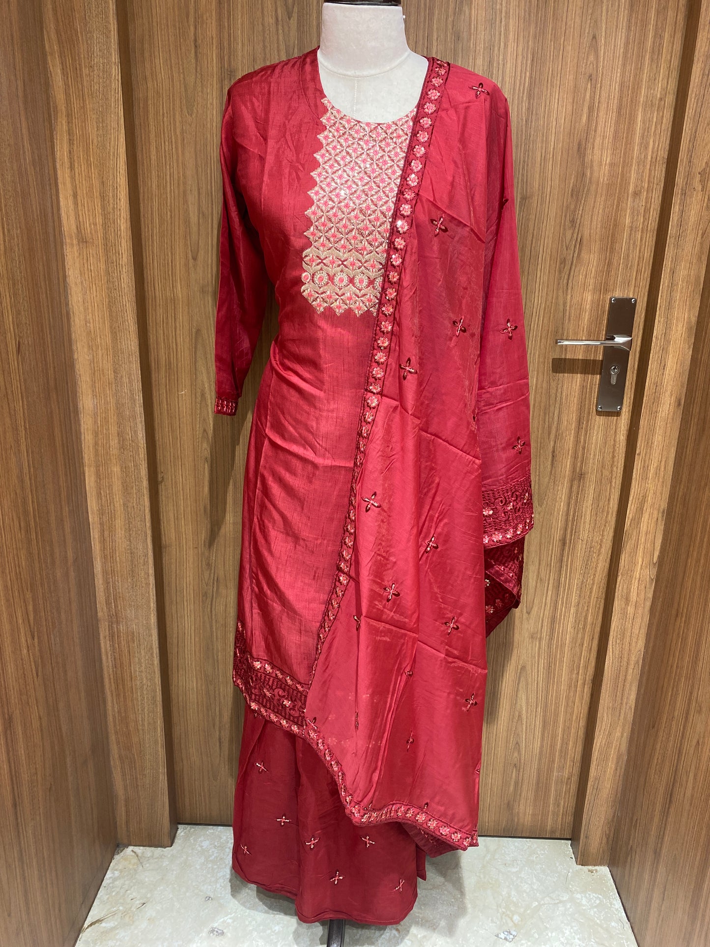 OFFER SALES TOP AND BOTTOM - IHA 27066