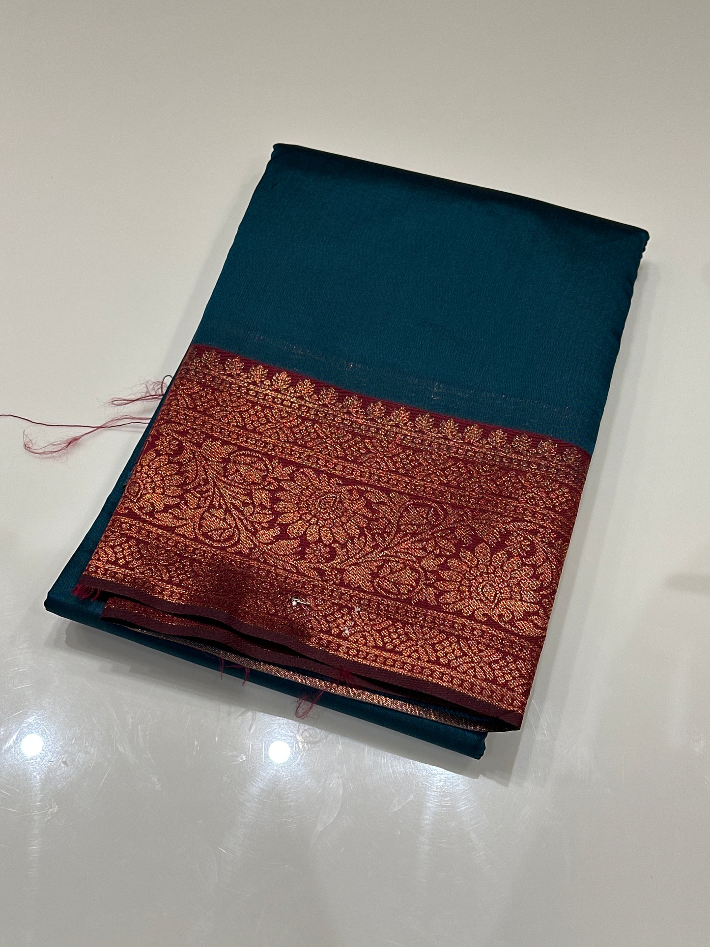 OFFER SALES SAREES - IHA 27182
