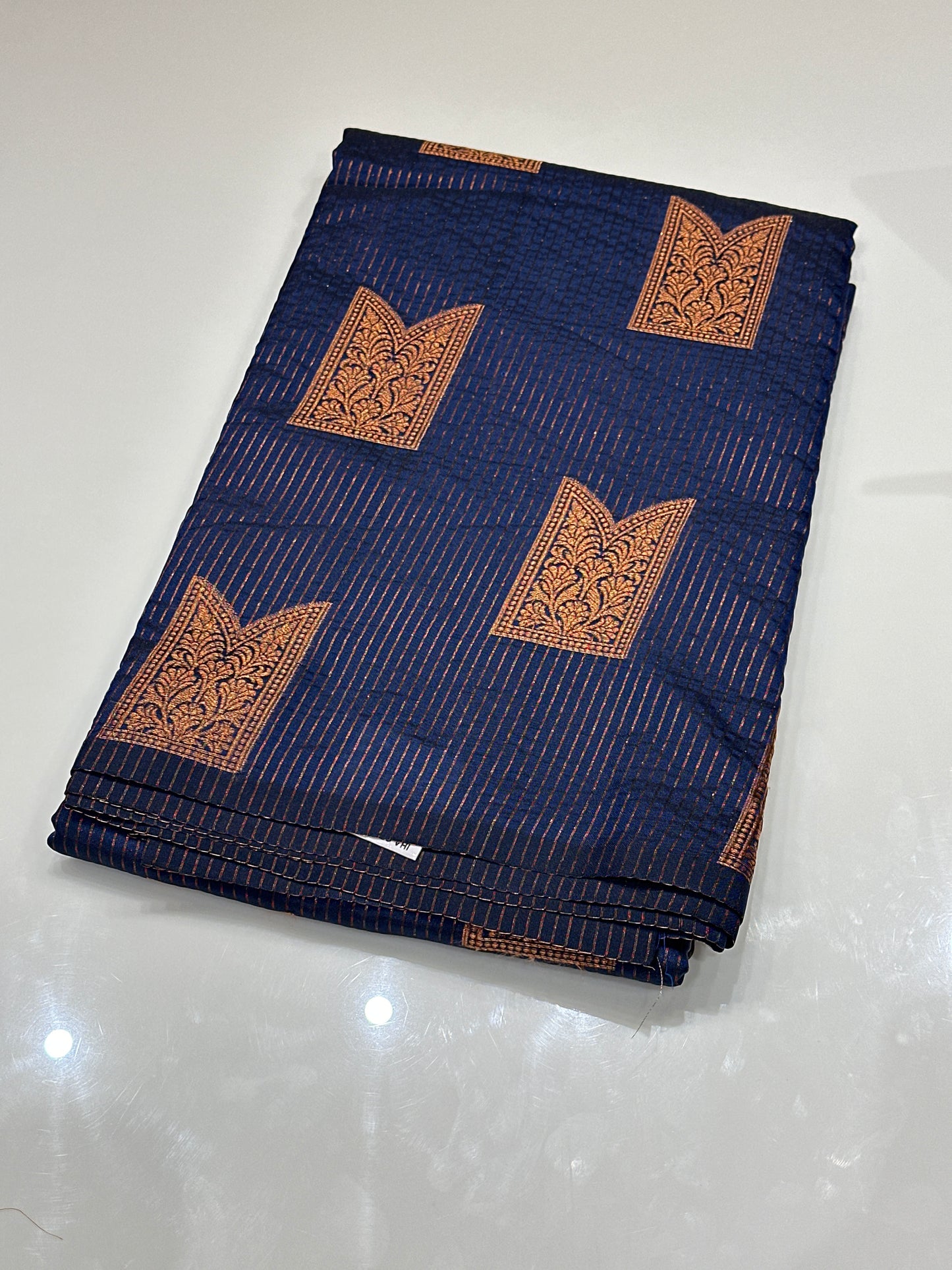 OFFER SALES SAREES - IHA 27172