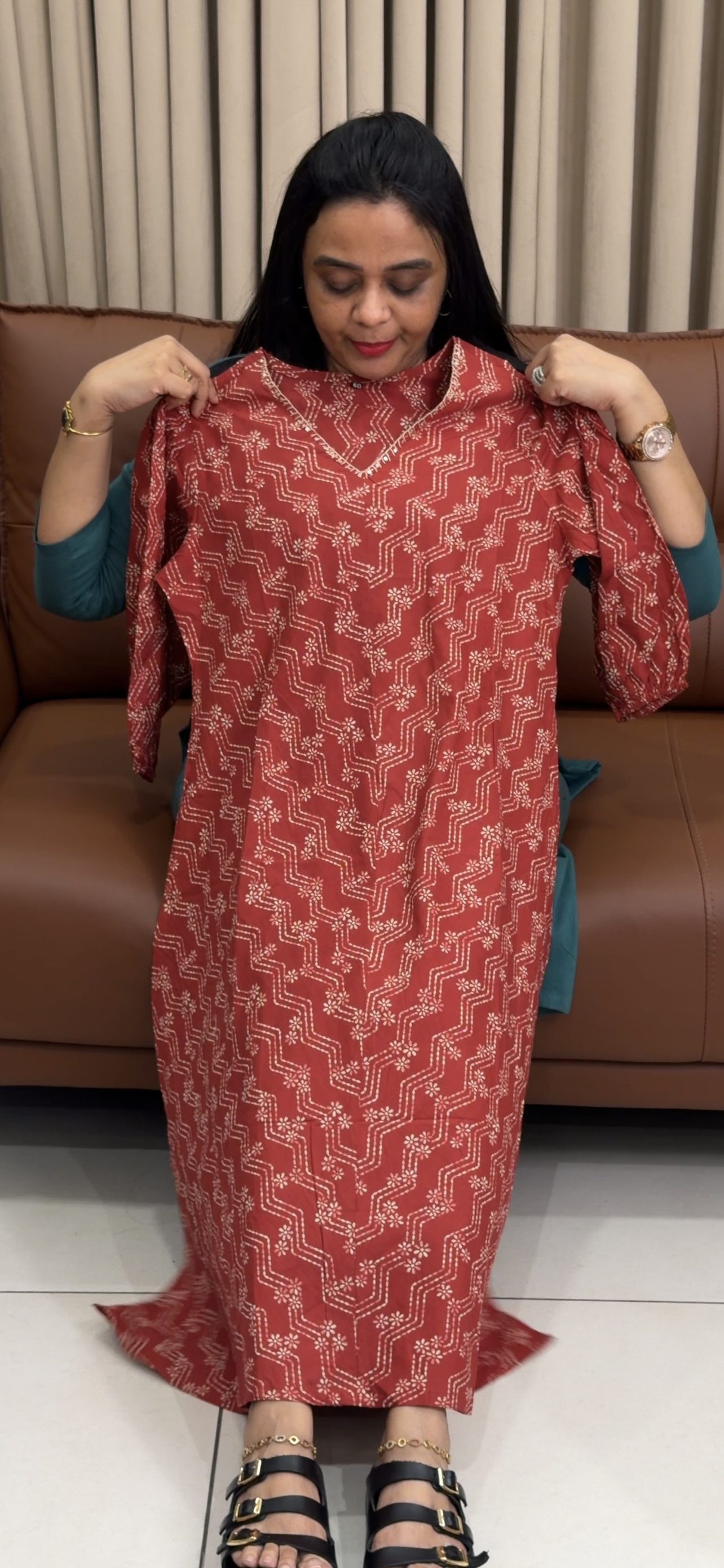 OFFE SALES TOPS - IHA 34774