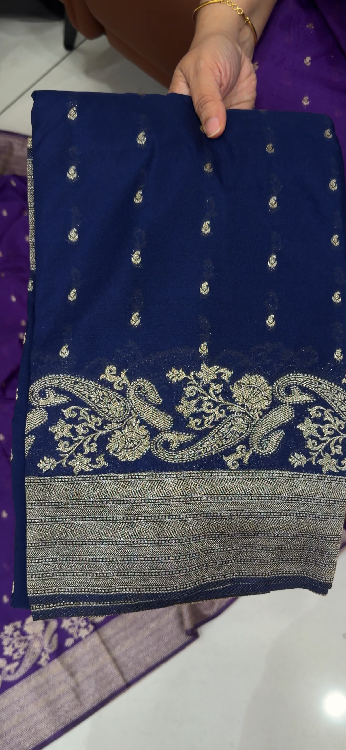 SEMI BANARASI SAREES - IHA 35381