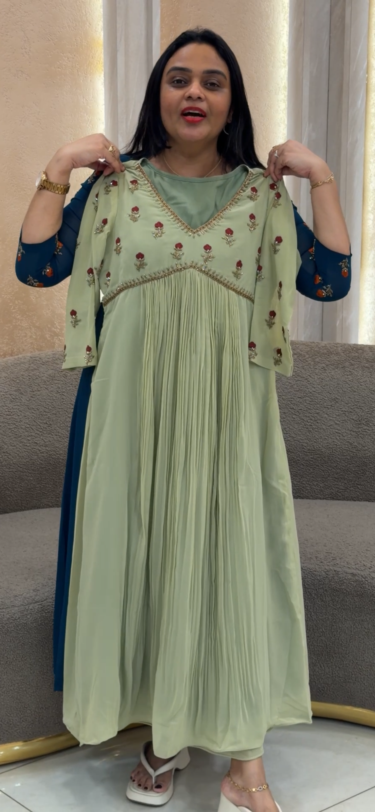 IHA'S IN-HOUSE ALINE TOPS - IHA 33924