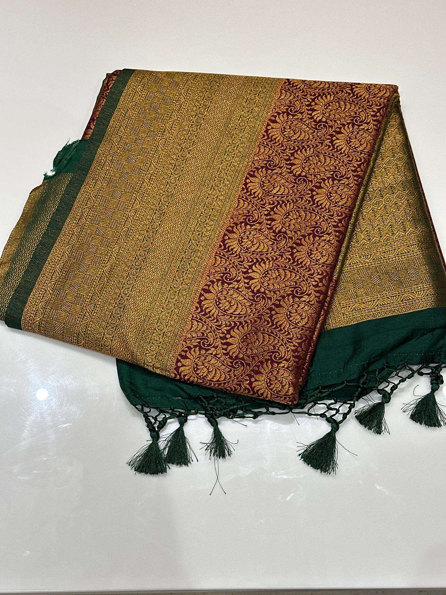 OFFER SALES SAREES - IHA 27131
