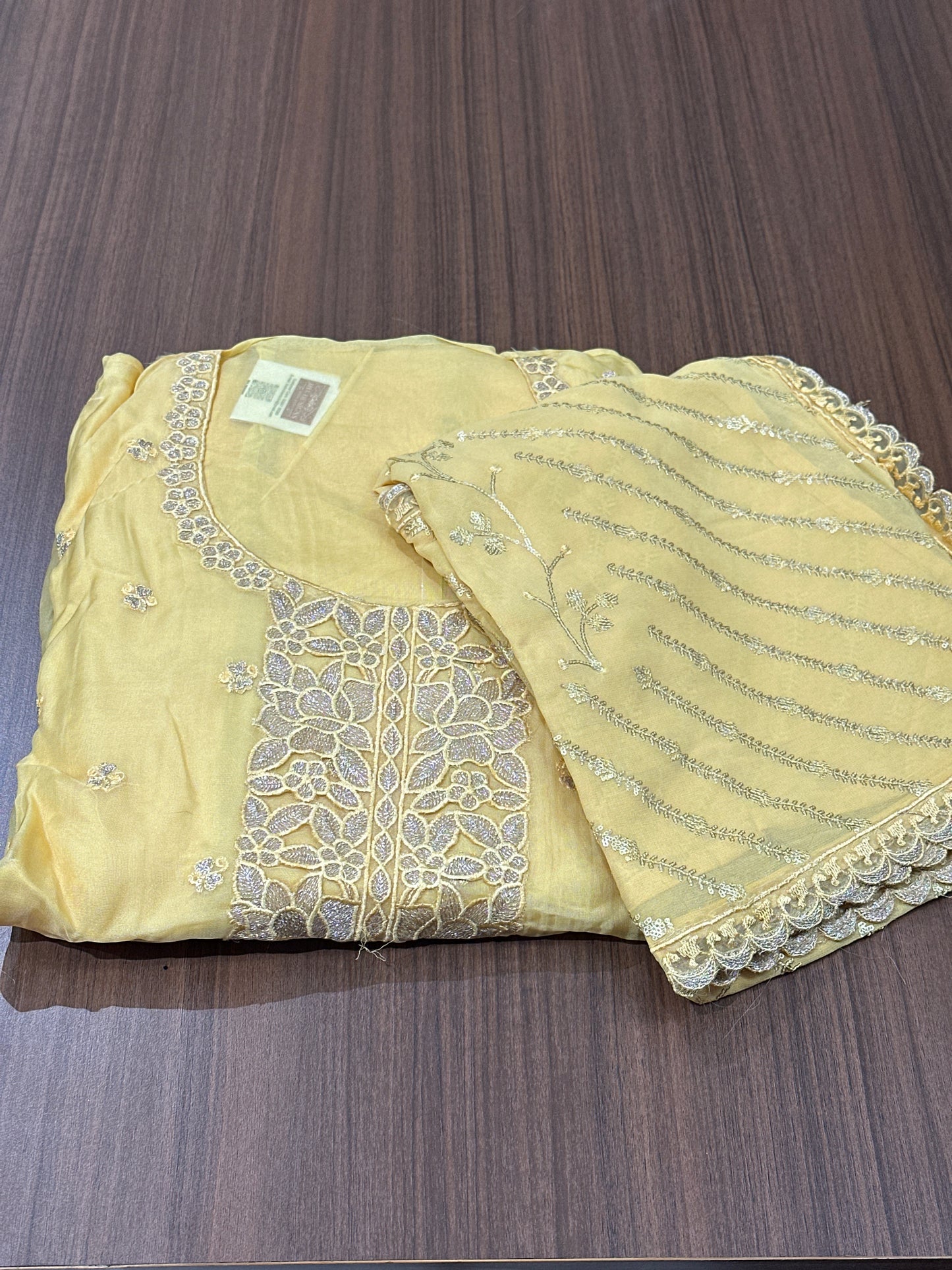 OFFER SALES UNSTITCHED SALWAR SUITS -  IHA 33832