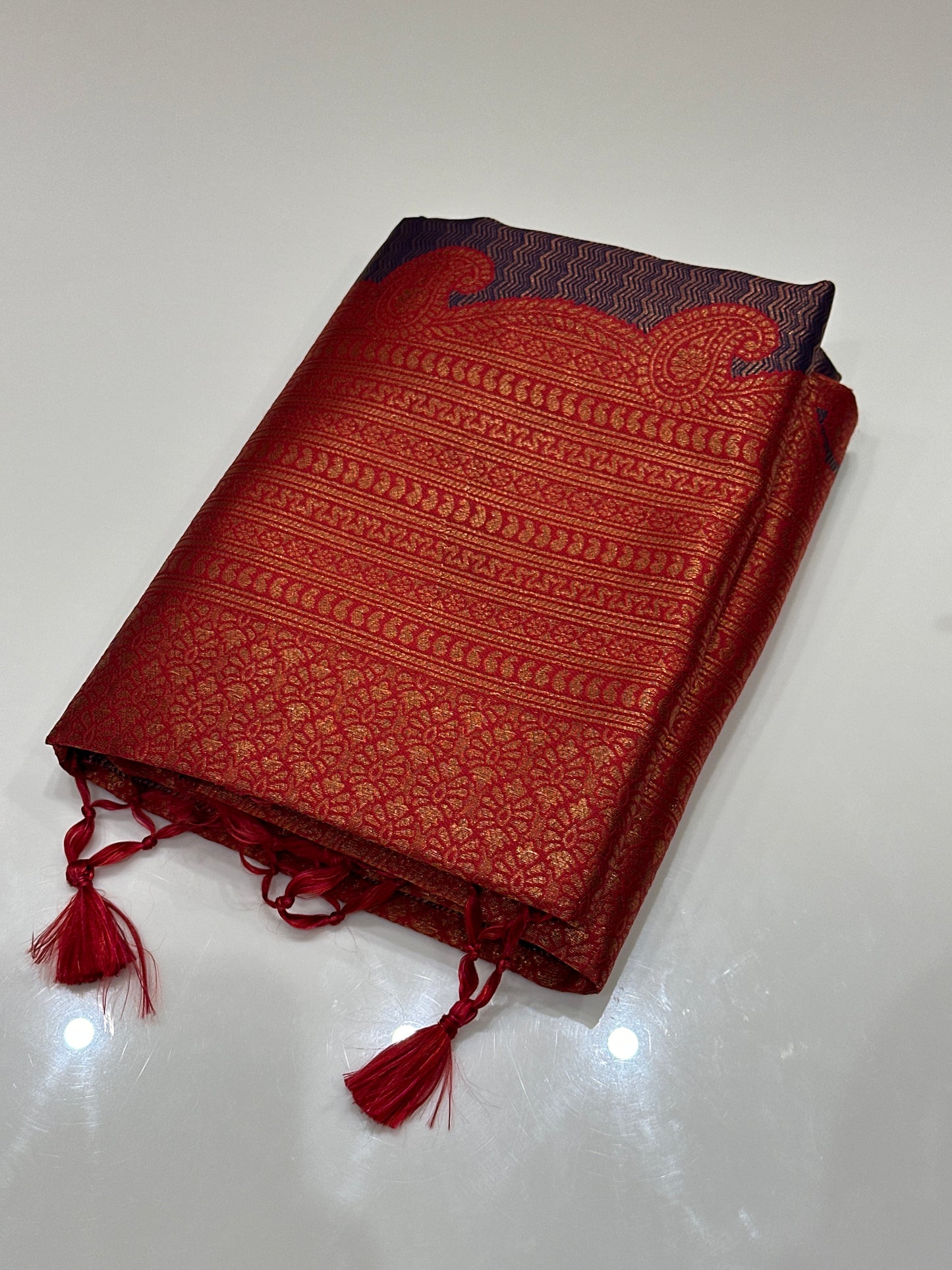 OFFER SALES SAREES - IHA 27171