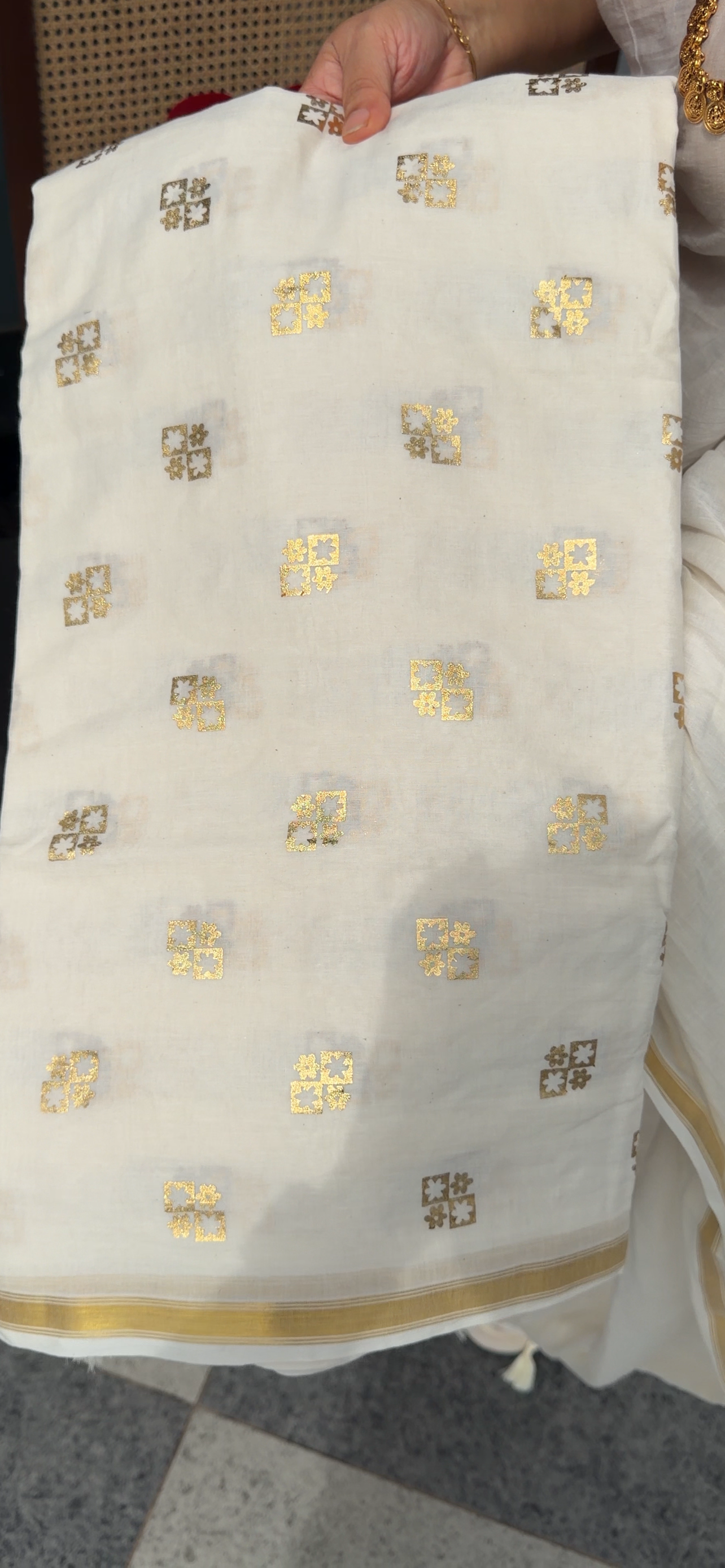 IHA'S IN-HOUSE MUL COTTON SAREES - IHA 34091