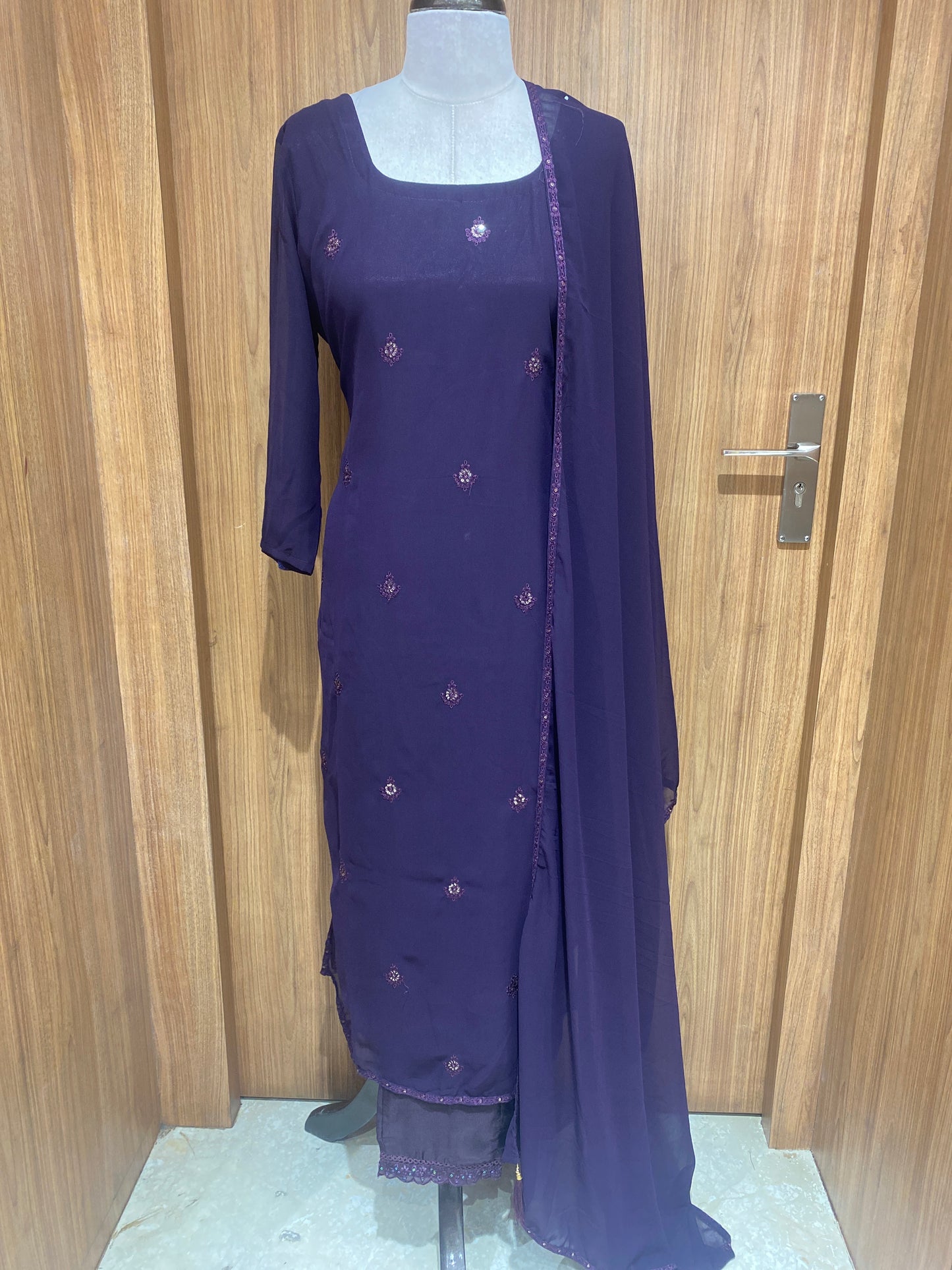 OFFER SALES TOP AND BOTTOM - IHA 27066