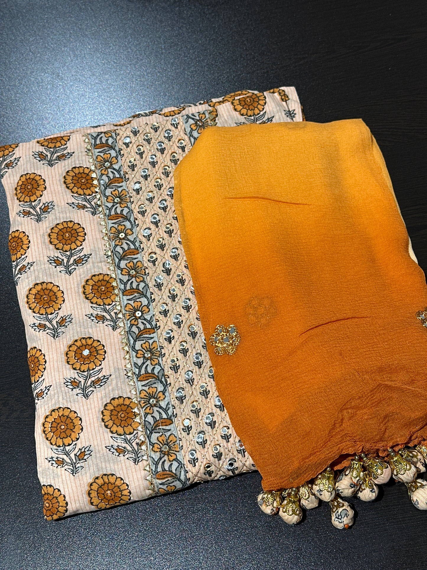 OFFER SALES UNSTITCHED SALWAR SUITS -  IHA 34129