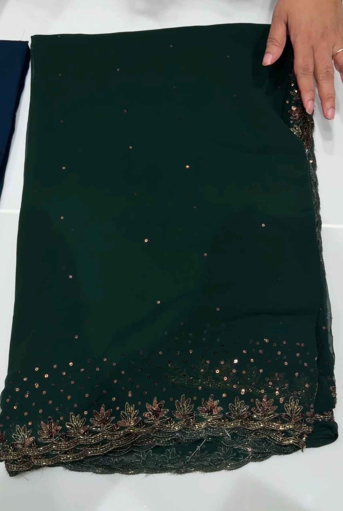 OFFER SALES SAREES - IHA 35424