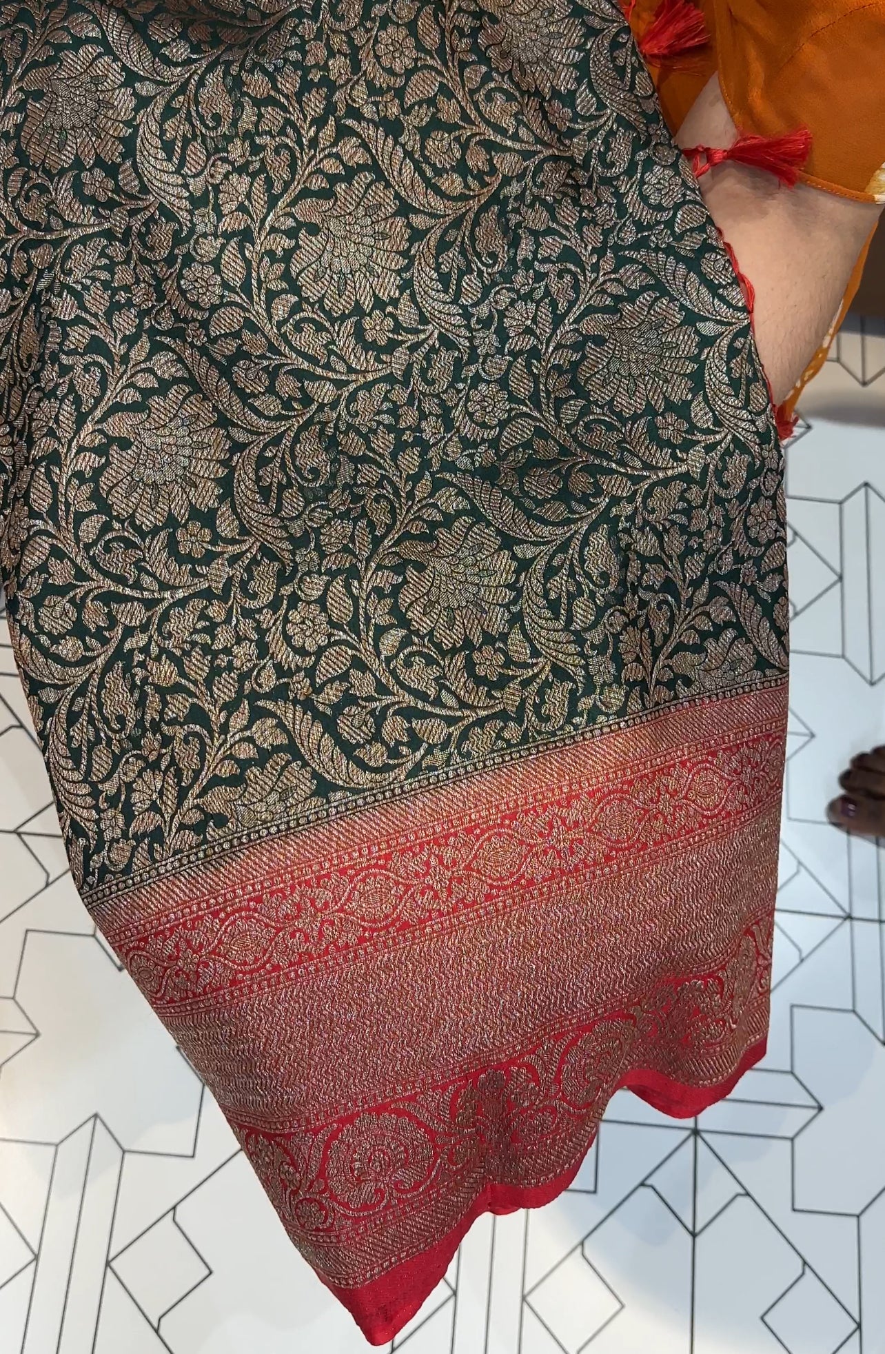 SEMI BANARASI SAREES - IHA 18173