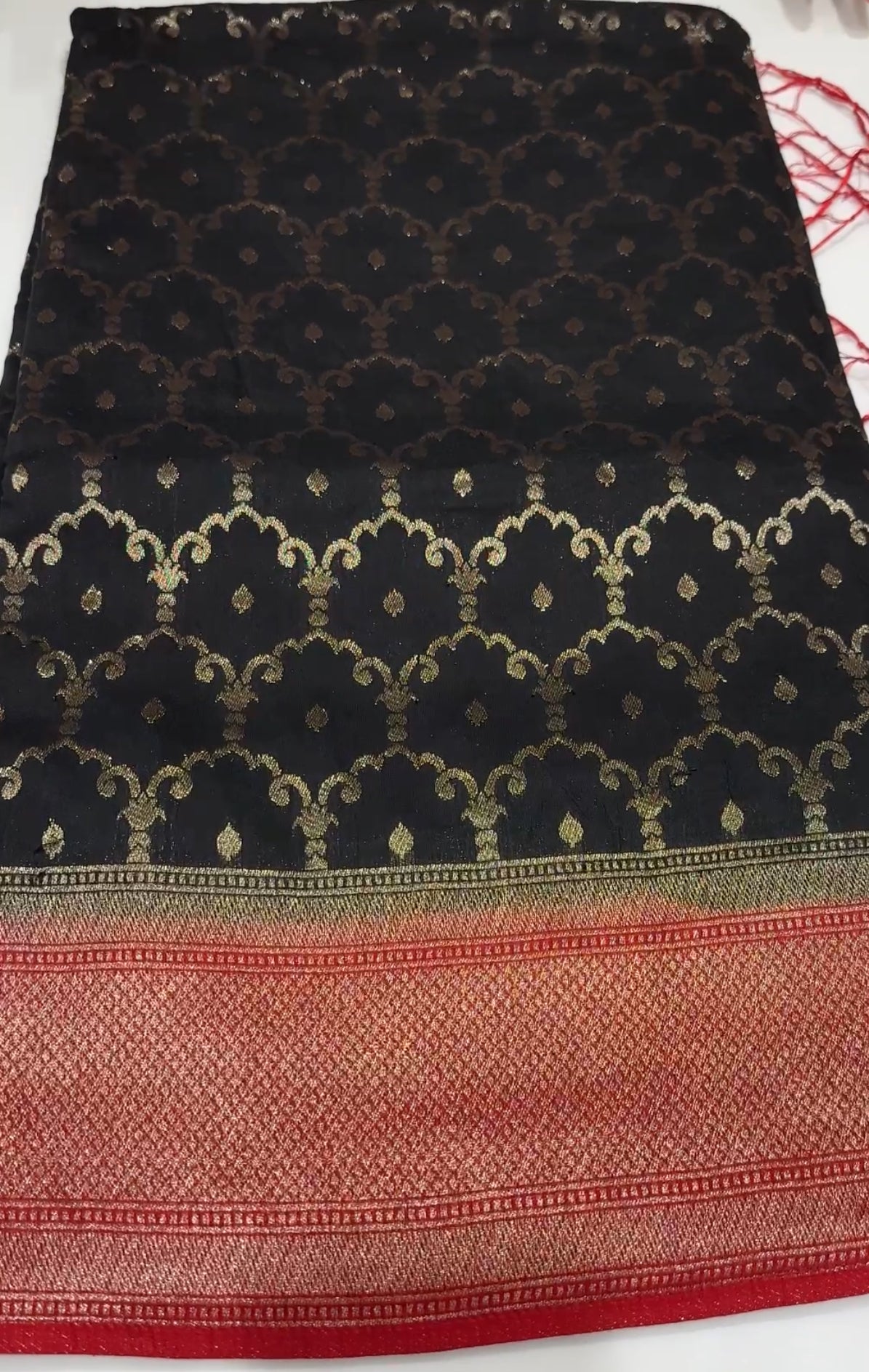 SEMI BANARASI SAREES - IHA 17458