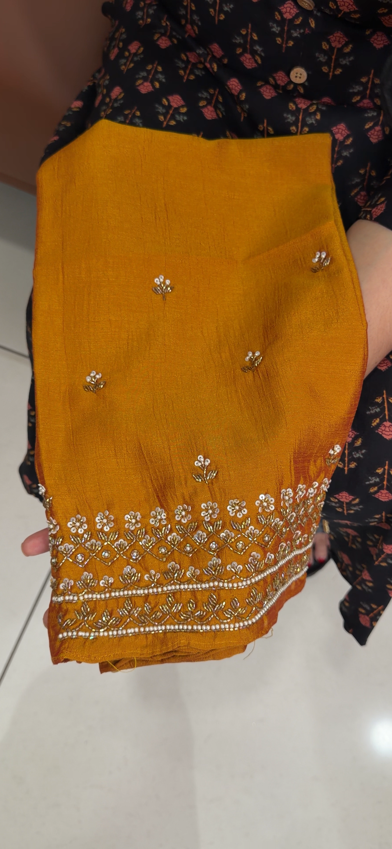 HANDWORKED BLOUSE MATERIAL - IHA 34574