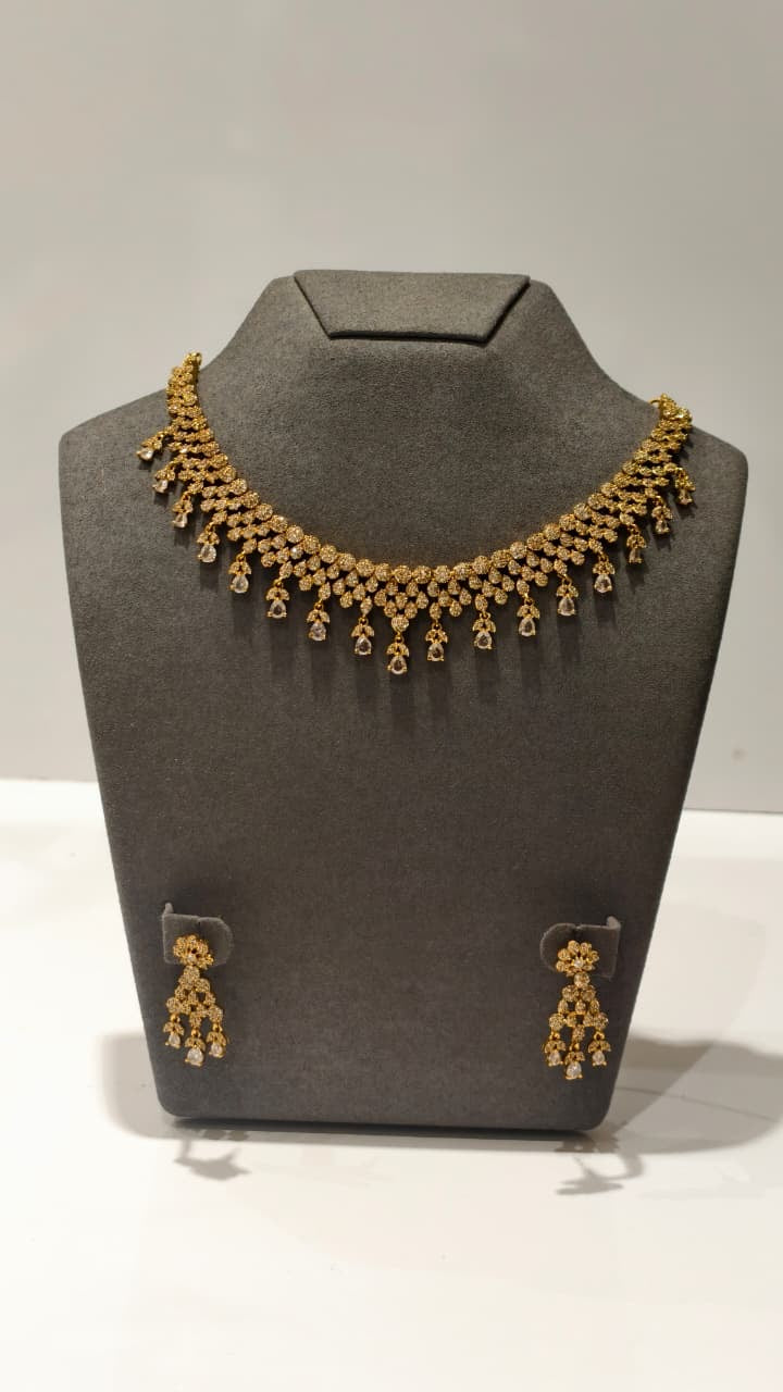 DESIGNER NECKLACE SETS - IHA 35831