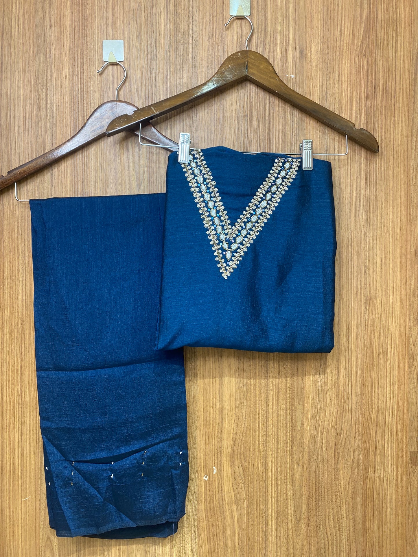 OFFER SALES UNSTITCHED SALWAR SUITS - IHA 26820