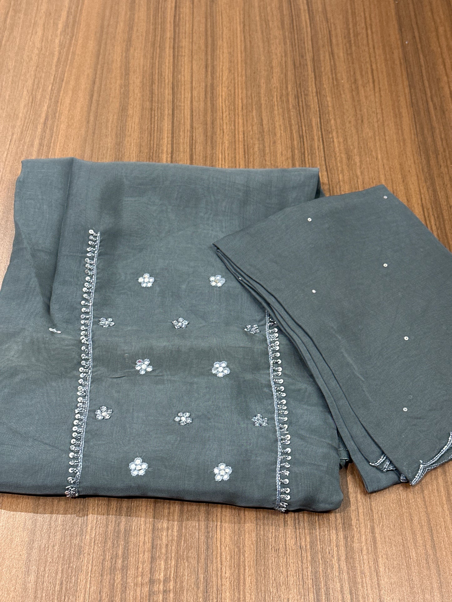 OFFER SALES UNSTITCHED SALWAR SUITS -  IHA 34052