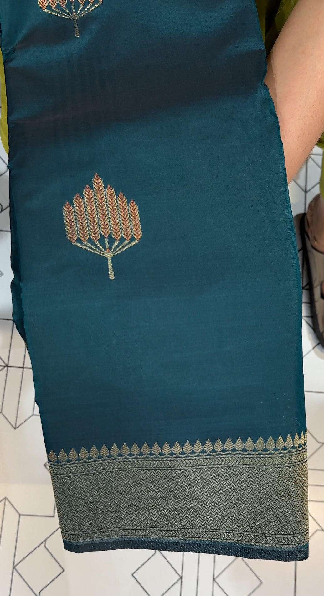 SEMI SOFT SILK  SAREE - IHA 19355