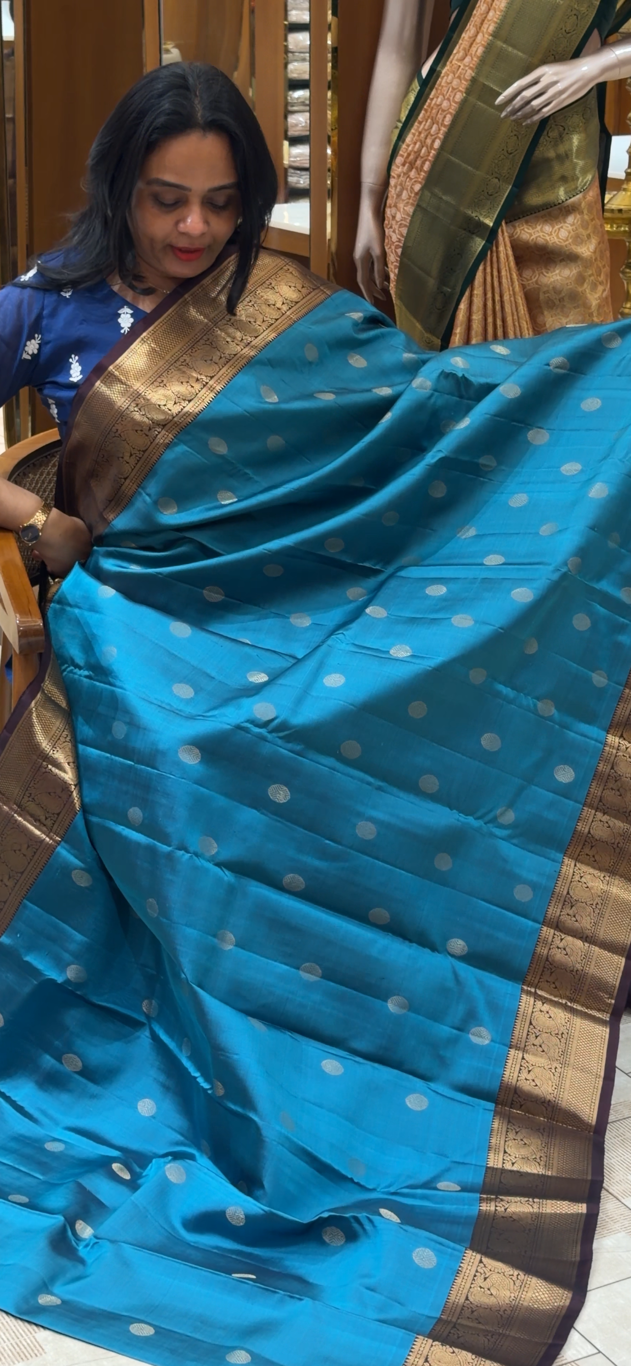 HANDLOOM KANCHIPURAM  SAREES - IHA 33550
