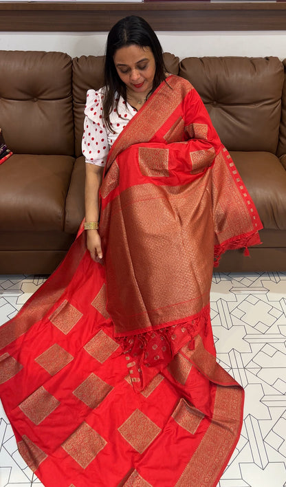 SEMI KATAN SAREE - IHA 19250