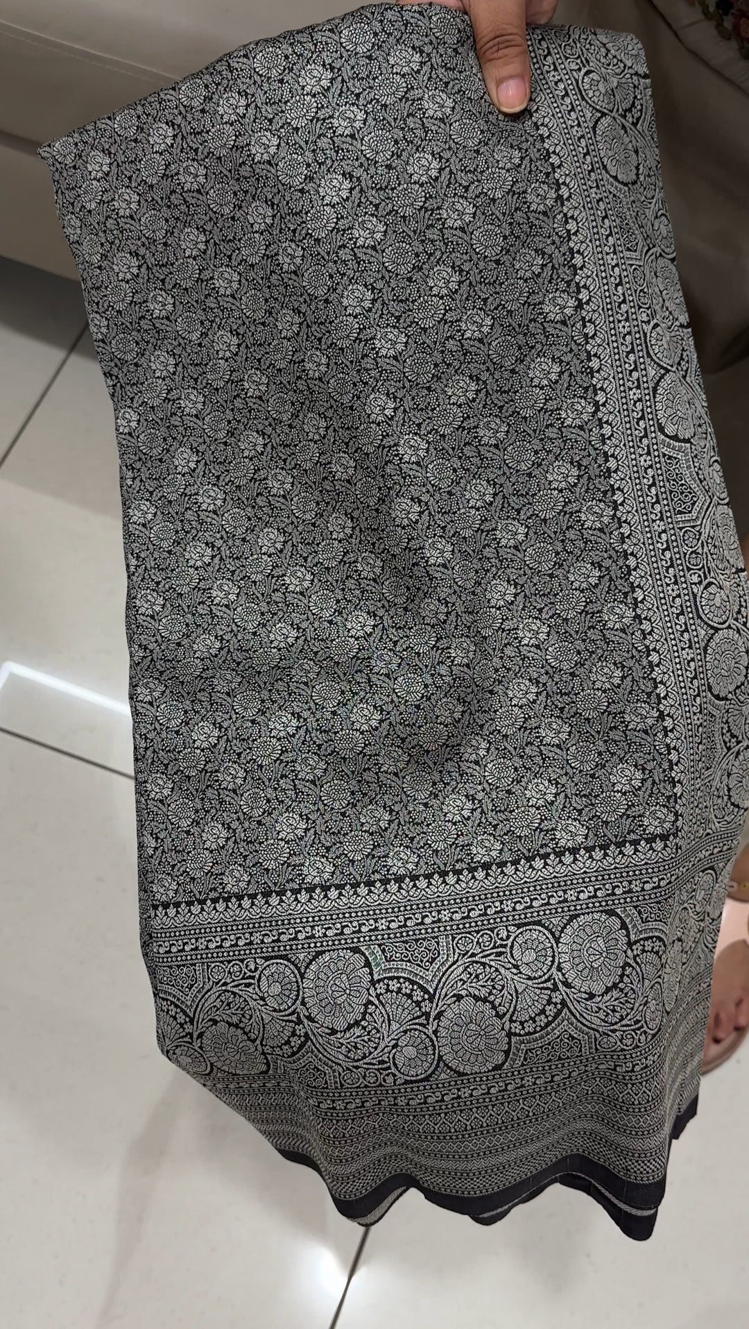 SEMI BANARASI SAREES - IHA 27033