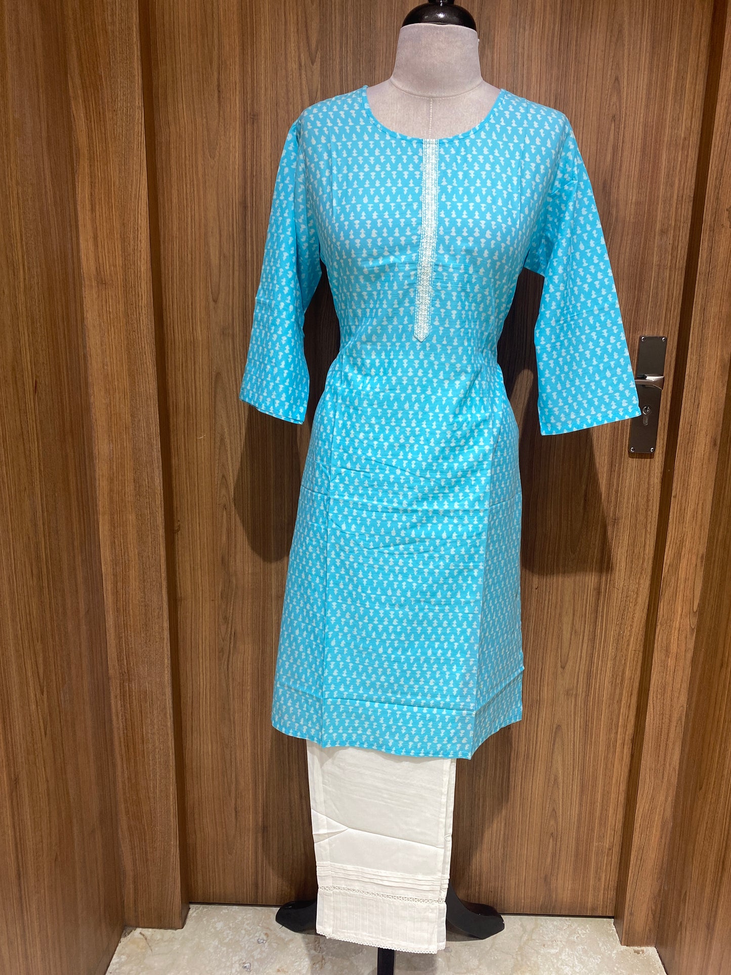 OFFER SALES TOP AND BOTTOM - IHA 27052