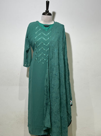 OFFER SALES READY TO WEAR SETS  -  IHA 35622