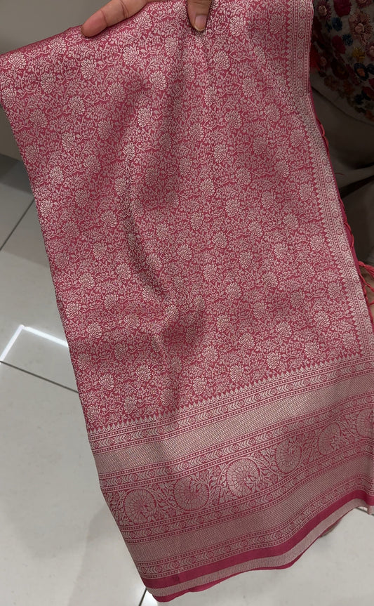 SEMI BANARASI SAREES - IHA 27033