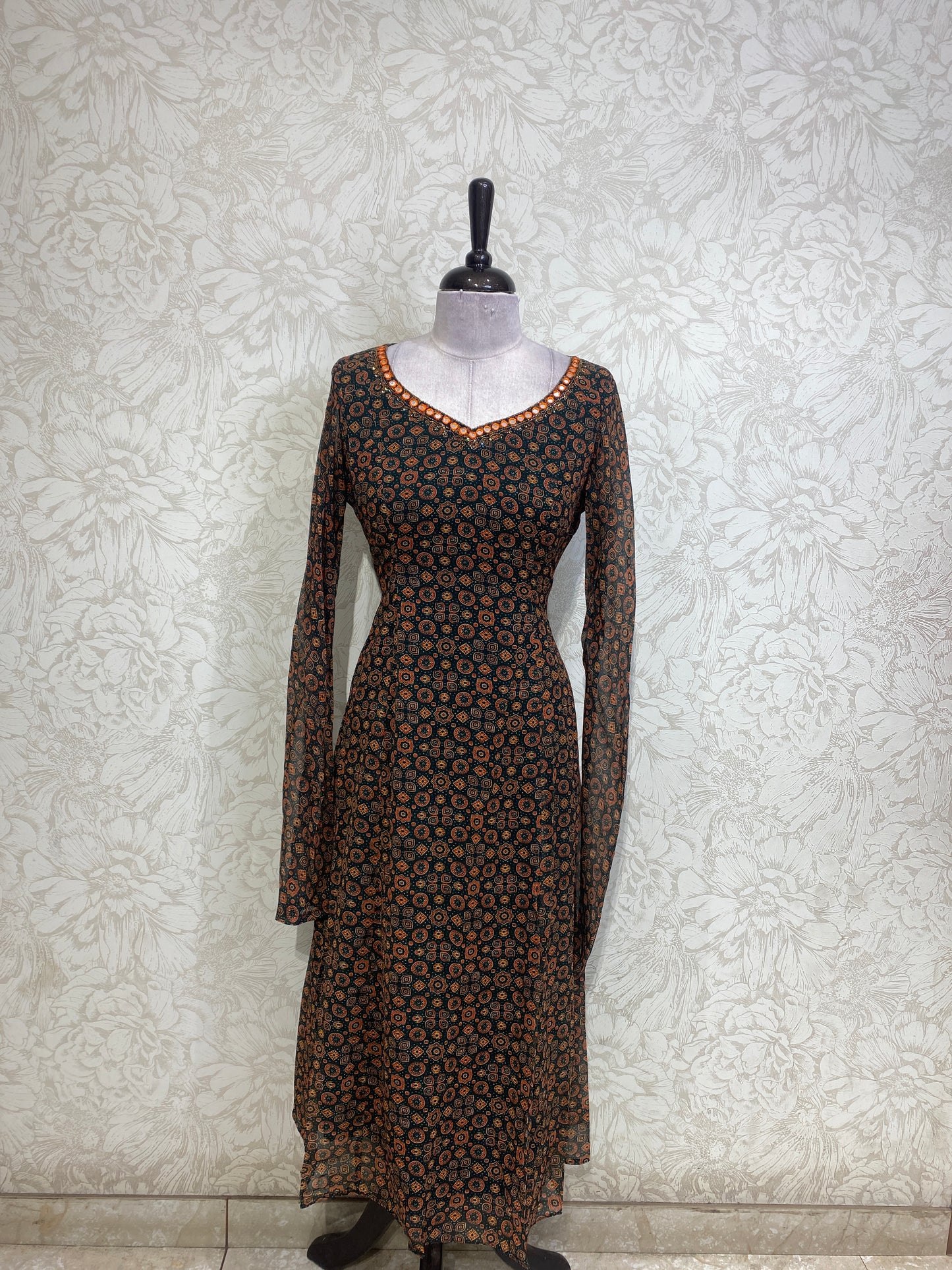OFFER SALES TOPS COLLECTIONS - IHA 27023