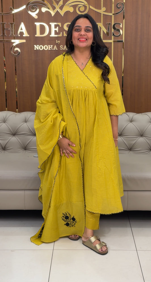 MUL CHANDERI ALINE TOP,BOTTOM AND DUPATTA - IHA 31456