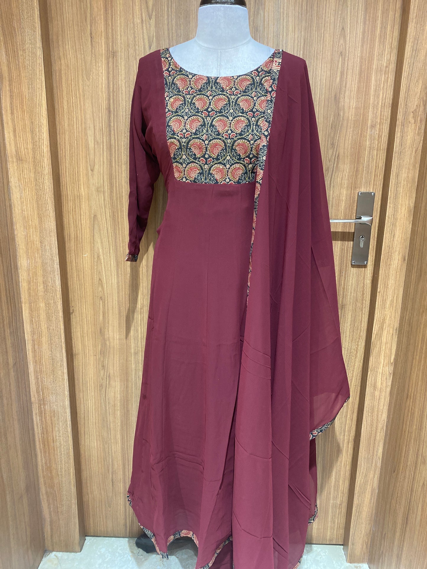OFFER SALES TOP AND BOTTOM - IHA 27066