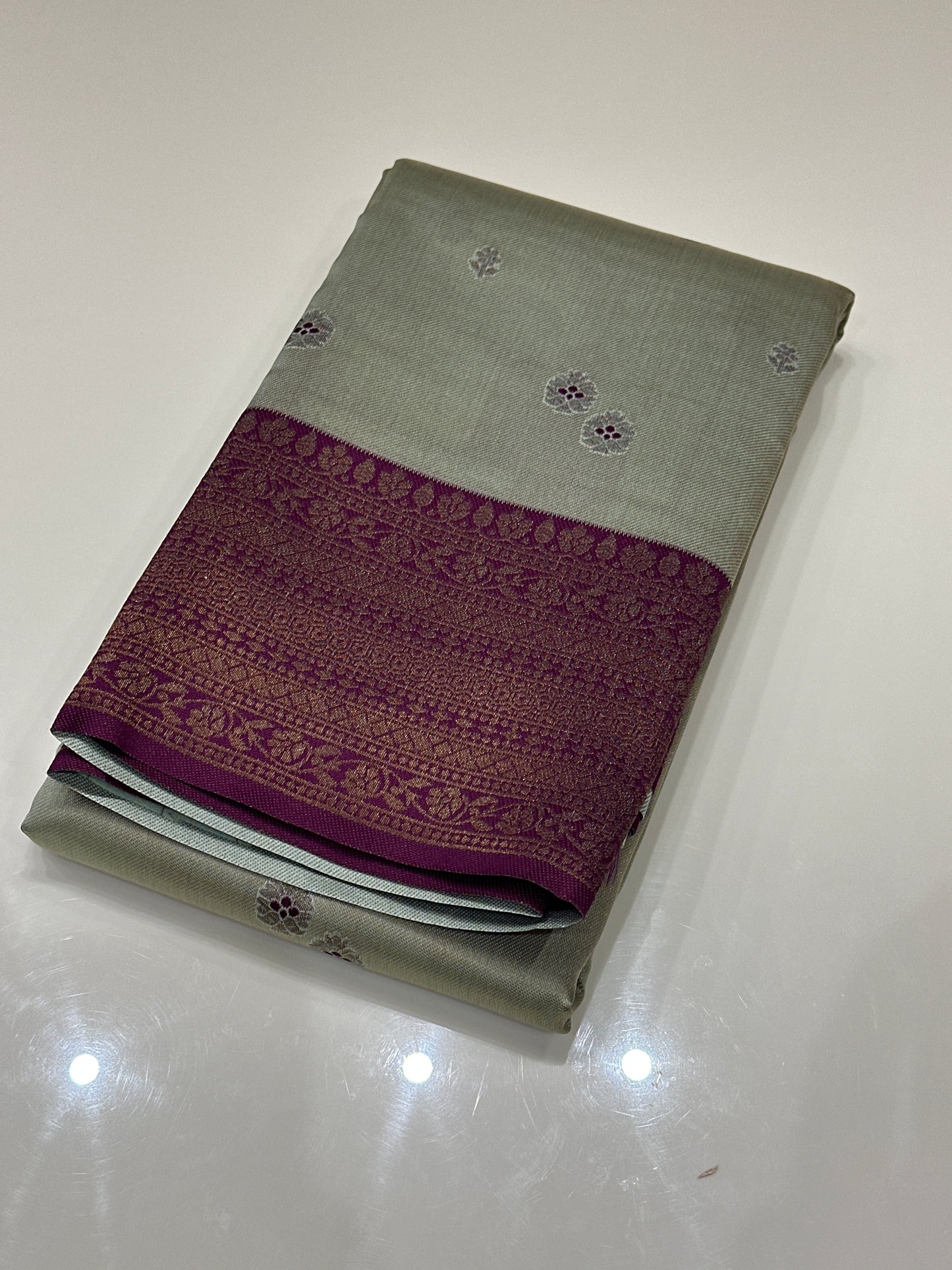 OFFER SALES SAREES - IHA 27182