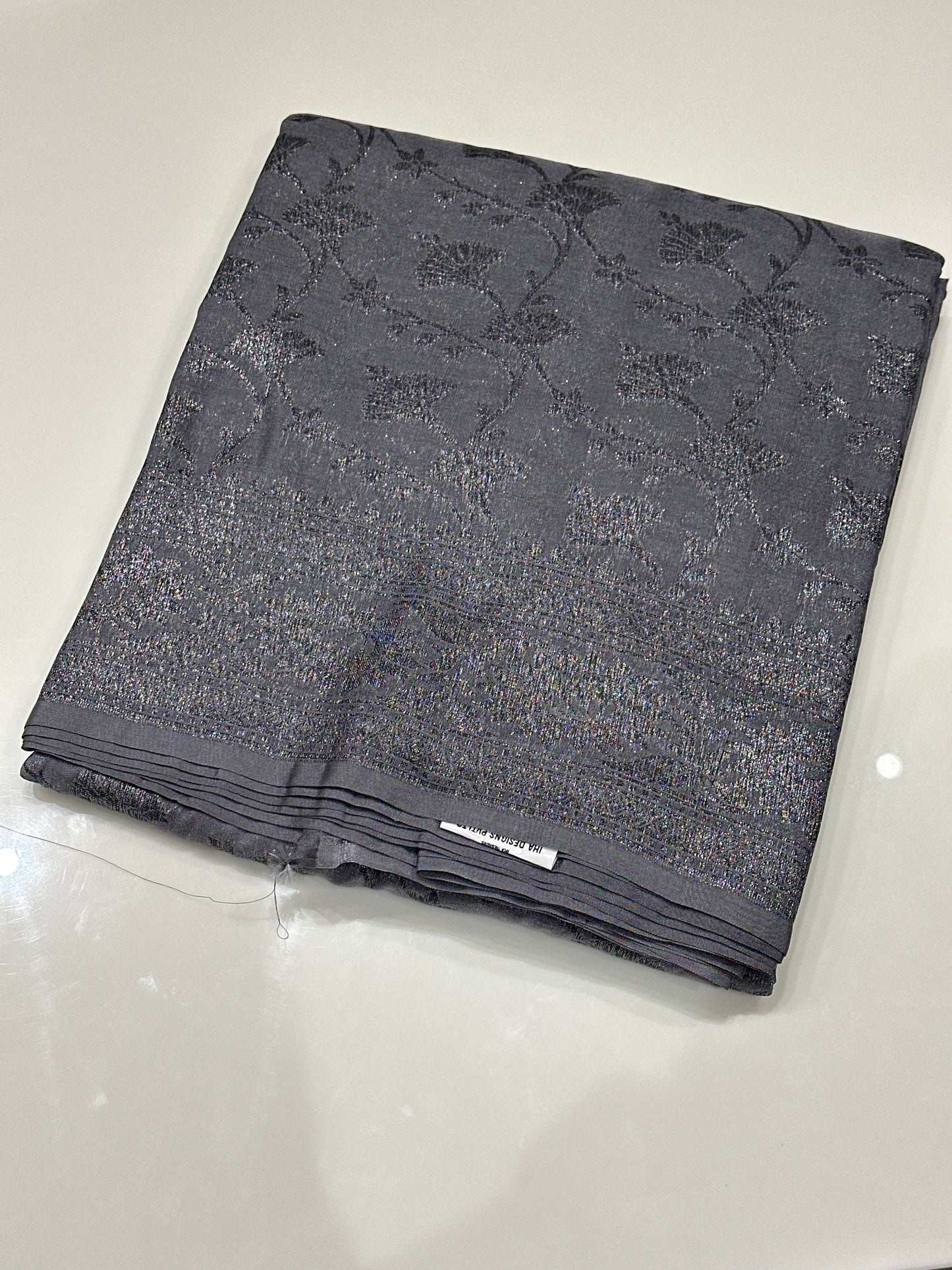 OFFER SALES SAREES - IHA 27137