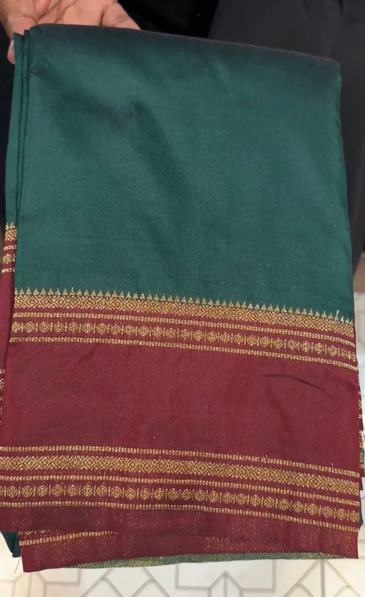 OFFER SALES SAREES - IHA 34996
