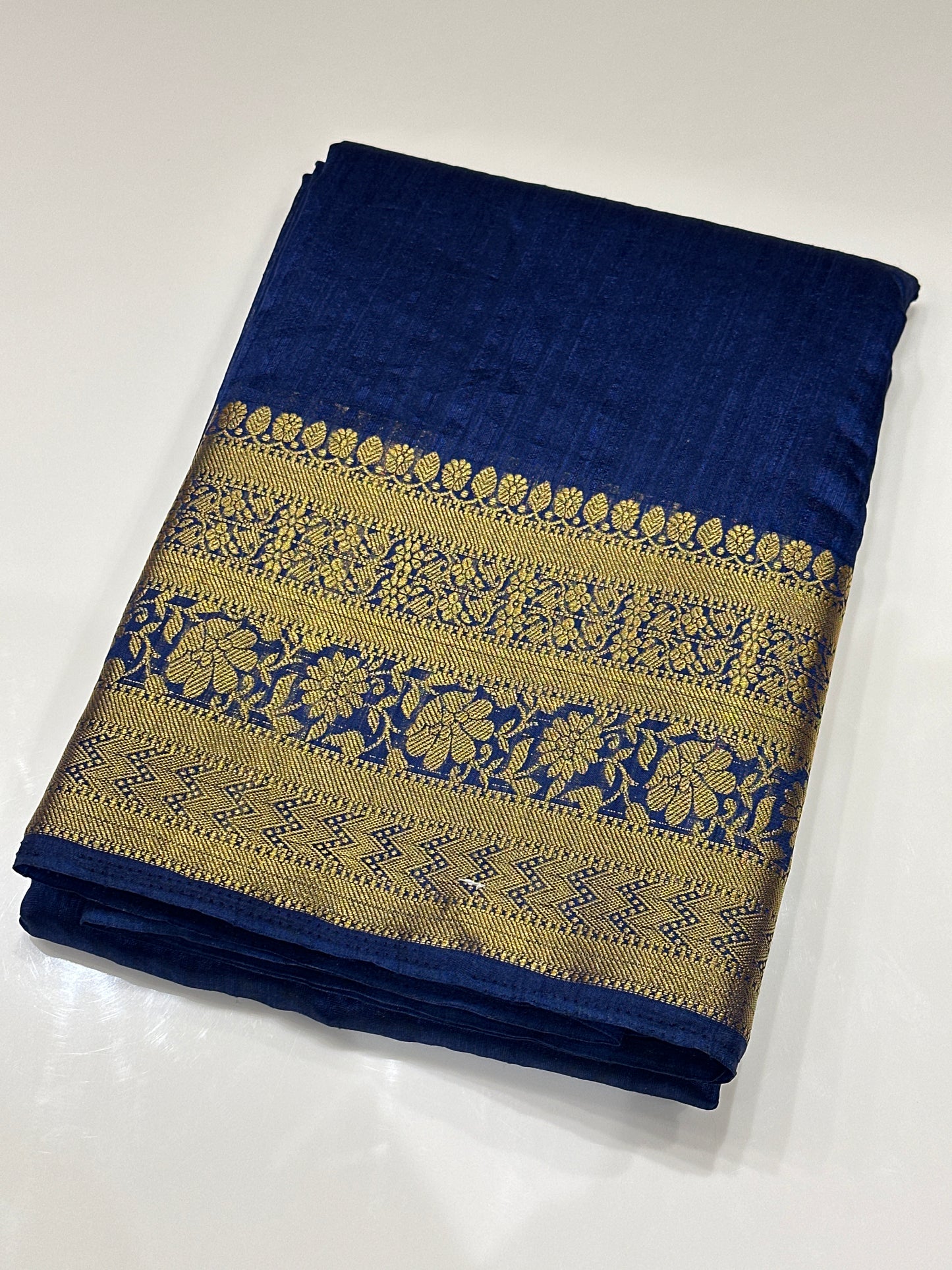 OFFER SALES SAREES - IHA 27182