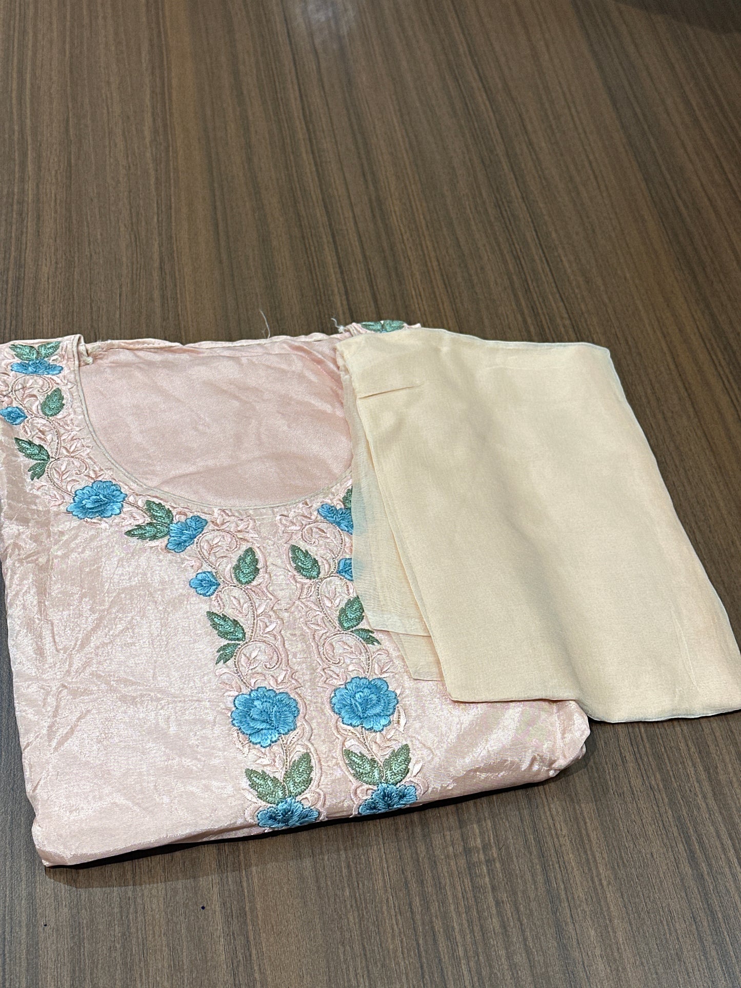 OFFER SALES UNSTITCHED SALWAR SUITS -  IHA 33836