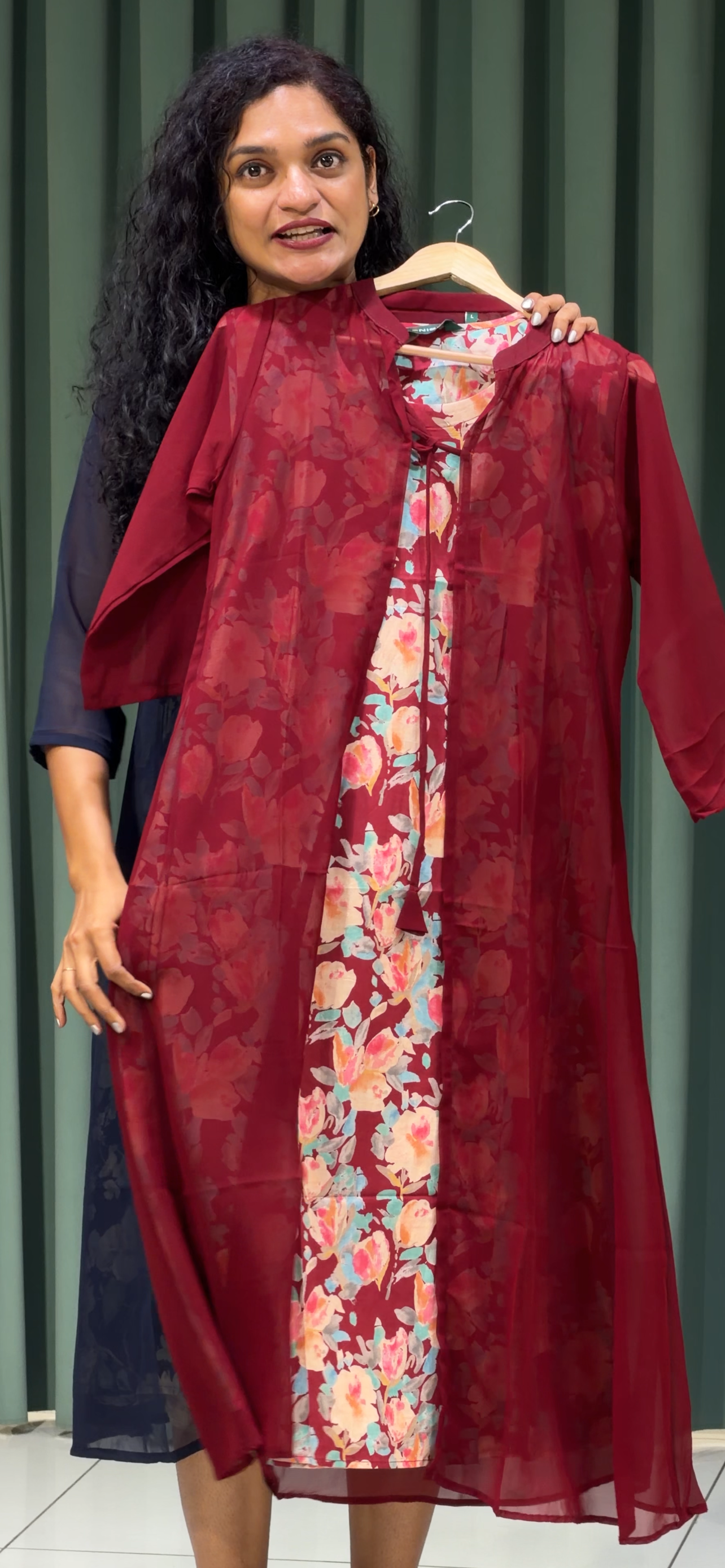 PRINTED TOP AND JACKET - IHA 32776