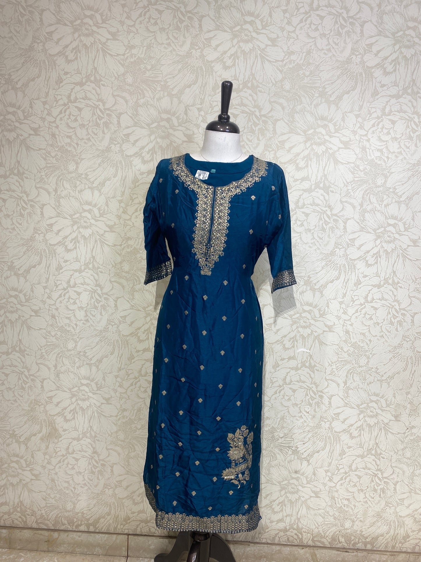 OFFER SALES TOPS COLLECTIONS - IHA 27023
