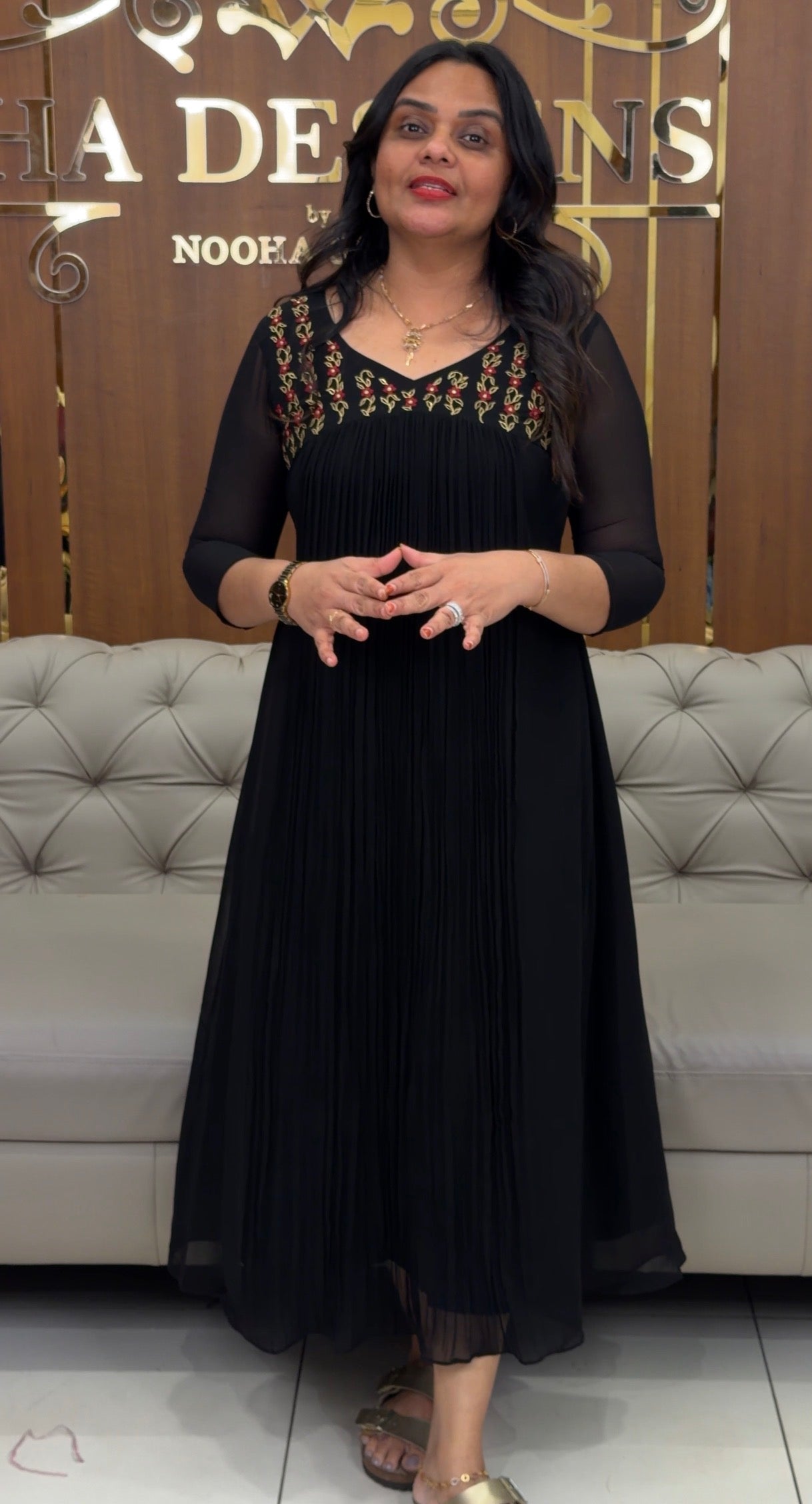 IHA'S IN-HOUSE DESIGNER ALINE TOPS - IHA 31049