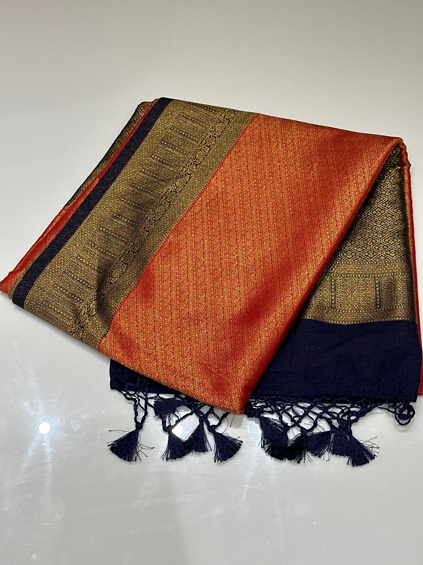 OFFER SALES SAREES - IHA 27131
