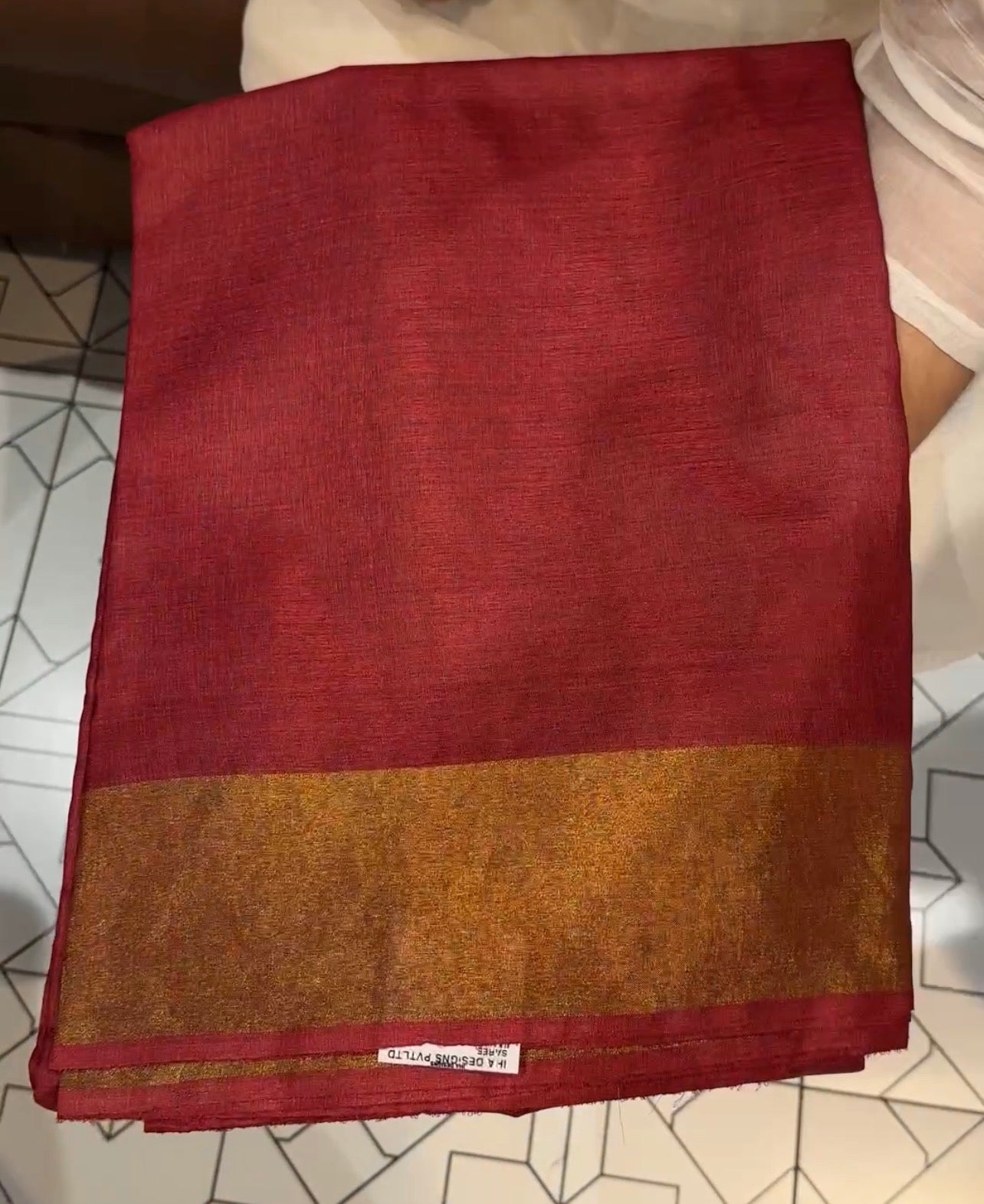 HANDLOOM TUSSUR SILK SAREES - IHA 31571