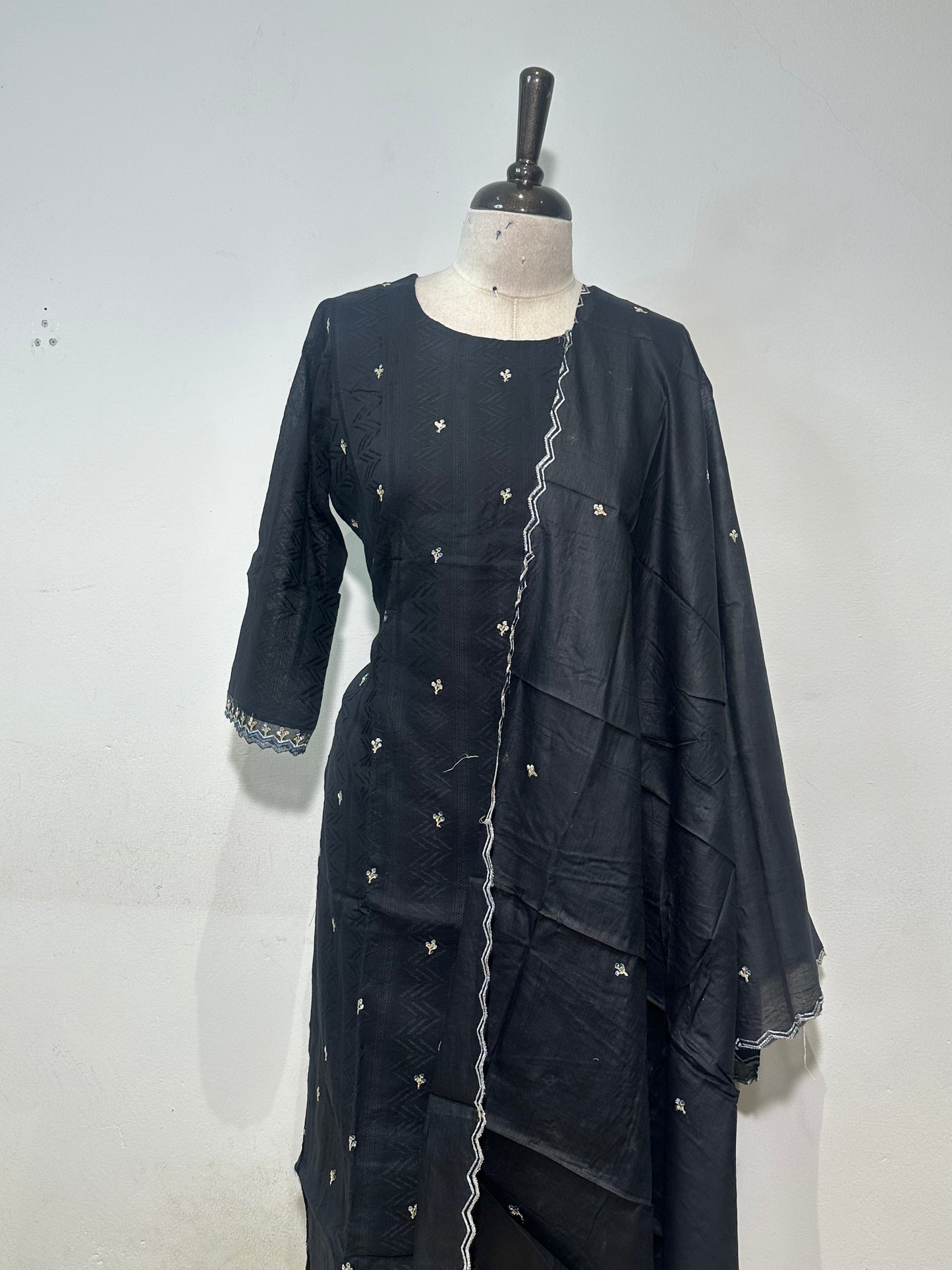 OFFER SALES TOP AND  BOTTOM  -  IHA 34572