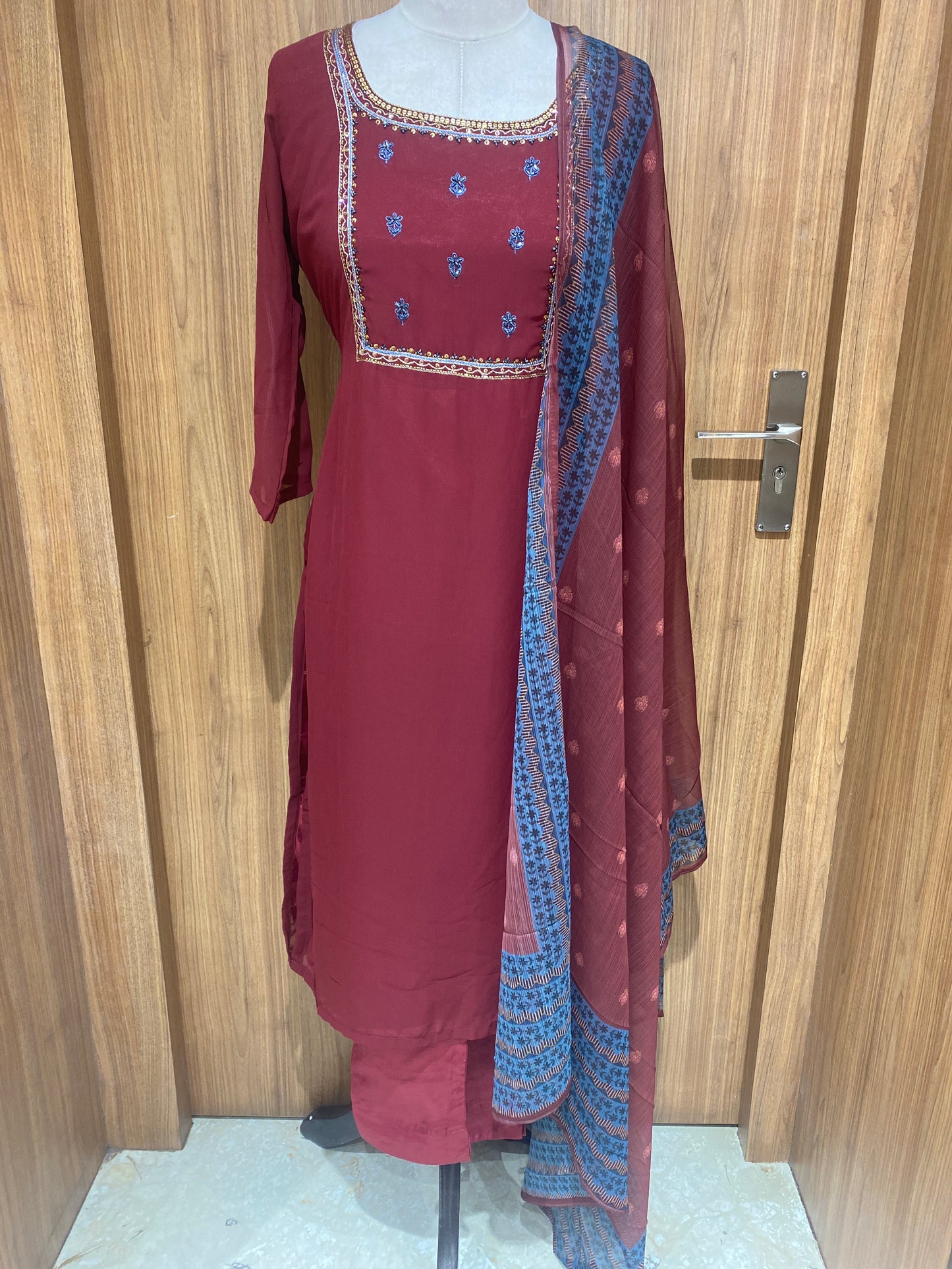 OFFER SALES TOP AND BOTTOM - IHA 27066