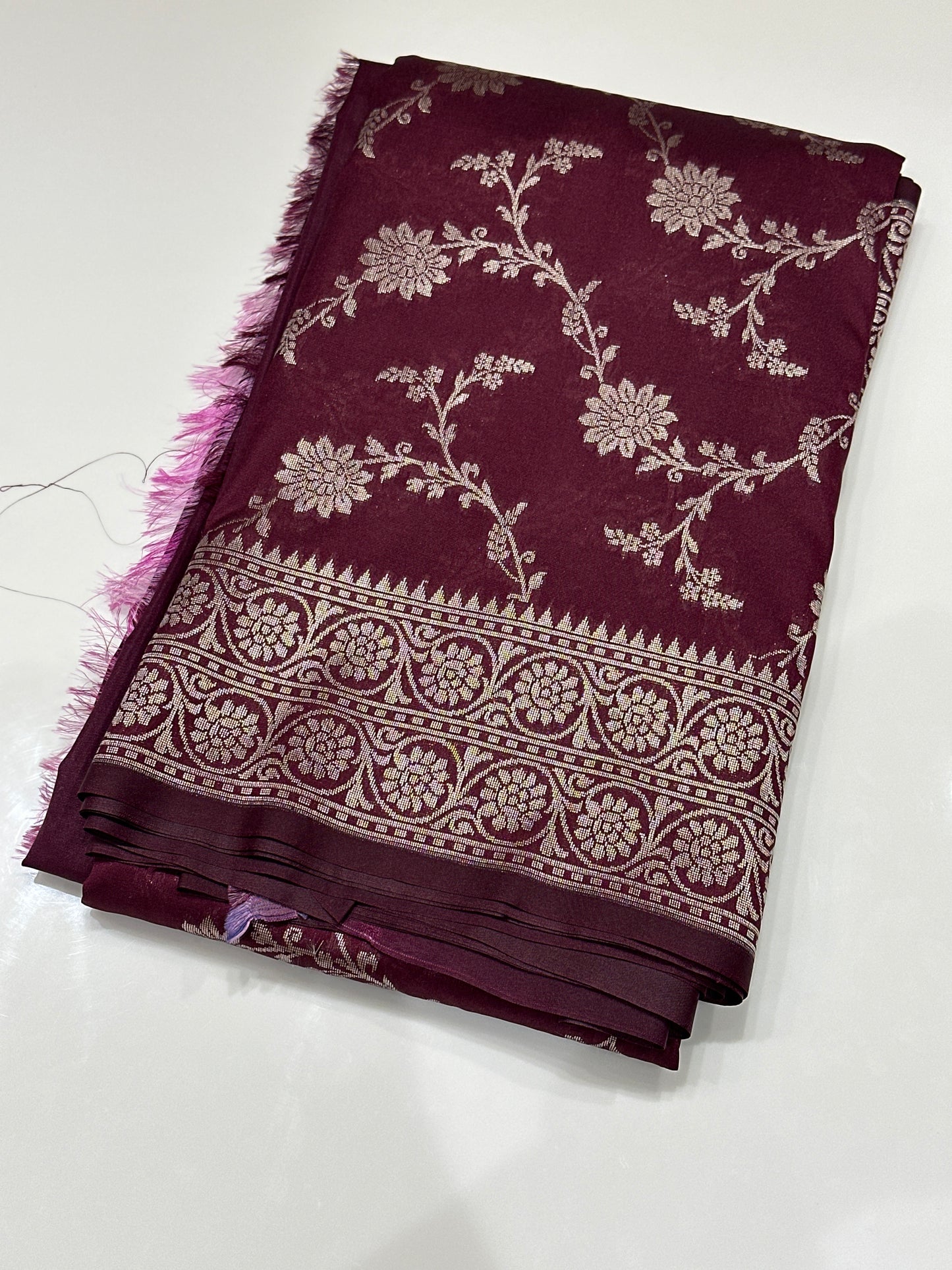 OFFER SALES SAREES - IHA 27137