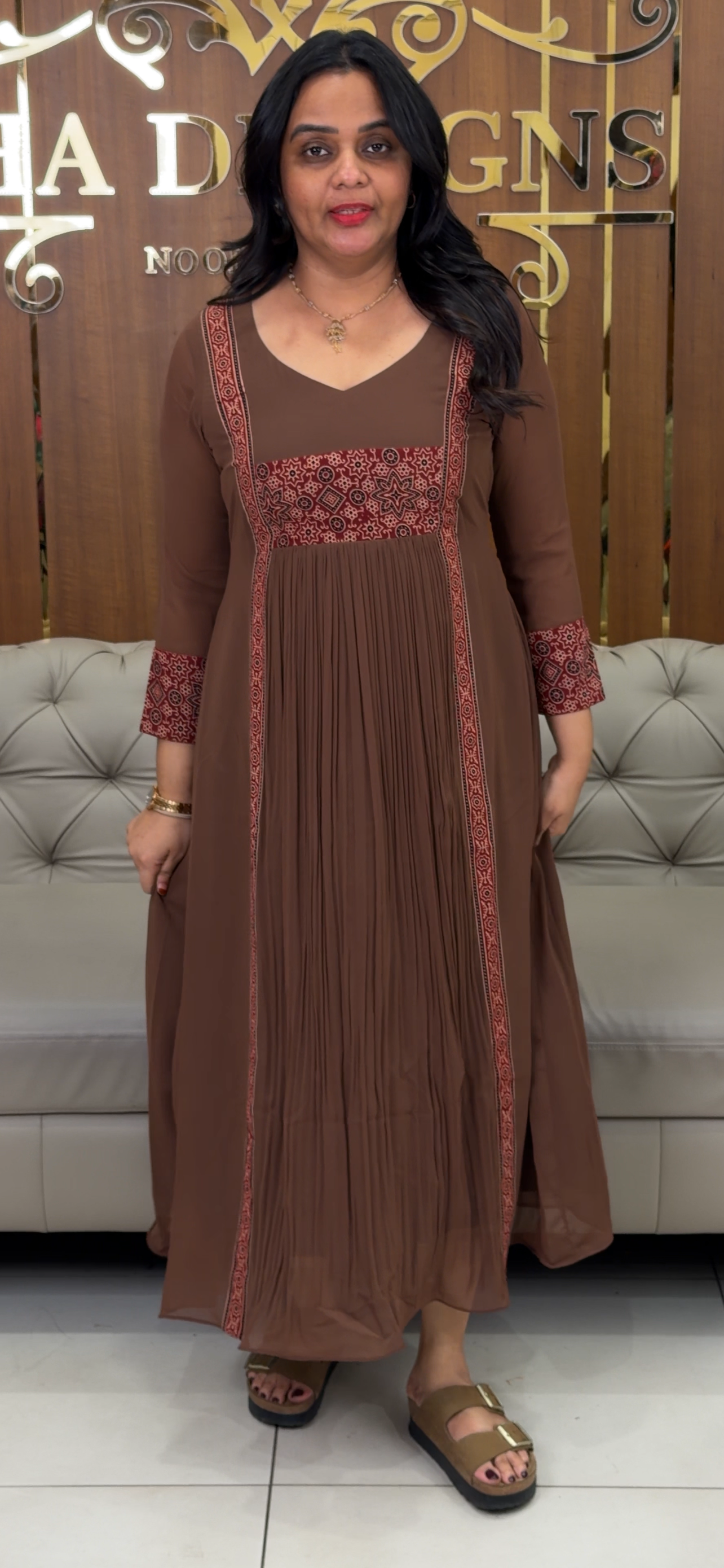 IHA'S IN-HOUSE LONG ALINE TOPS - IHA 32536