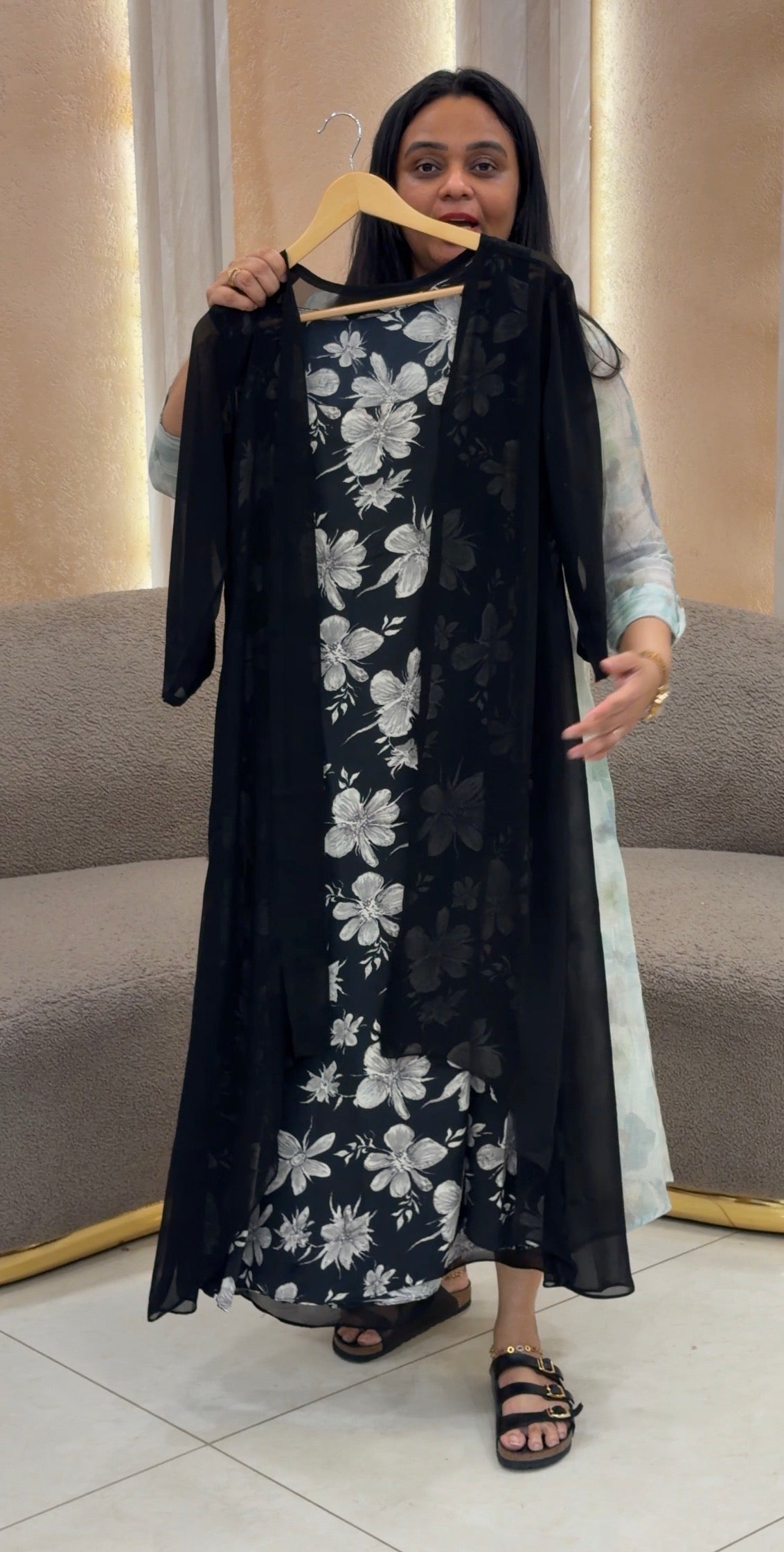 IHA'S IN-HOUSE PRINTED TOP AND JACKETS - IHA 35528