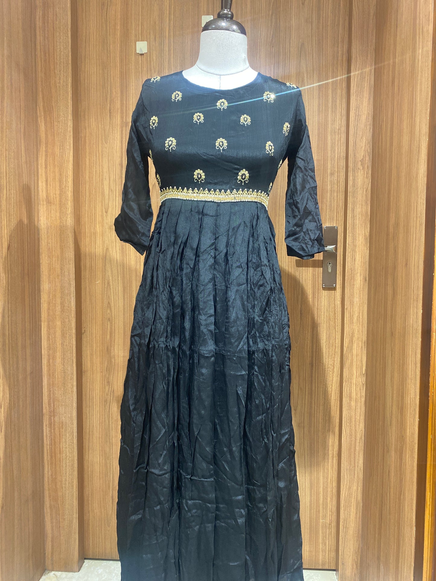OFFER SALES TOPS COLLECTIONS - IHA 27006